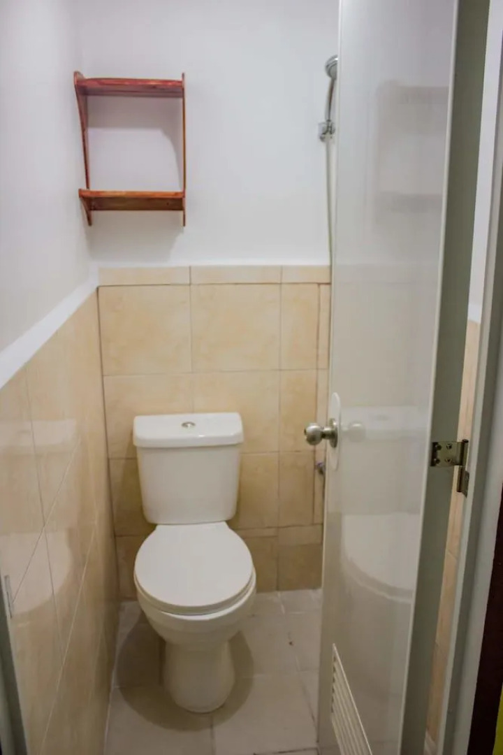 LUXS Capsule Hotel - Hostel - Adults Only