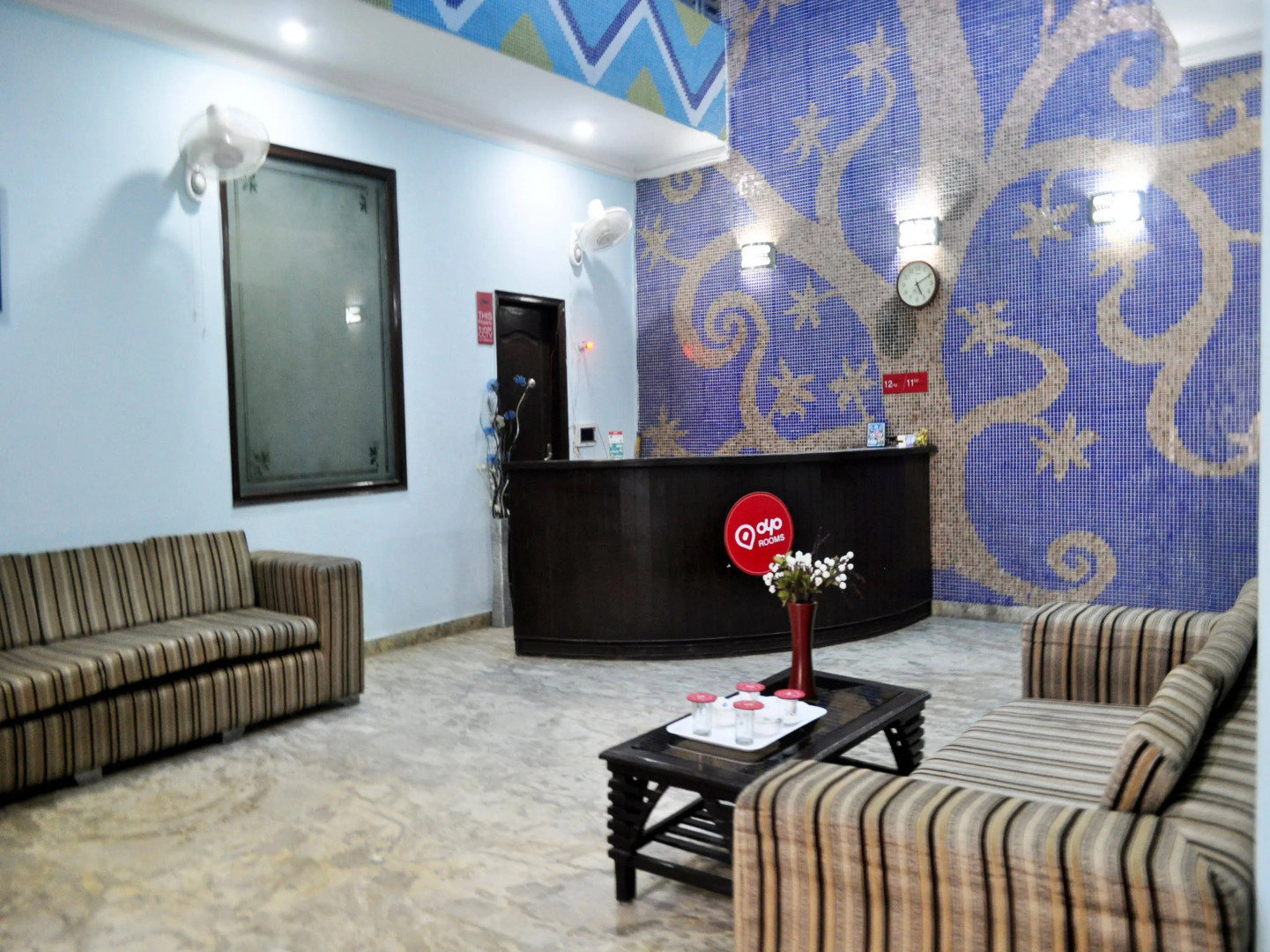OYO Rooms Noida City Centre 196