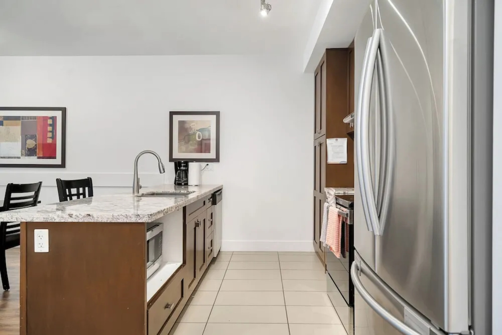 Elevated Escapes 2BR Suite Overlooking Lake