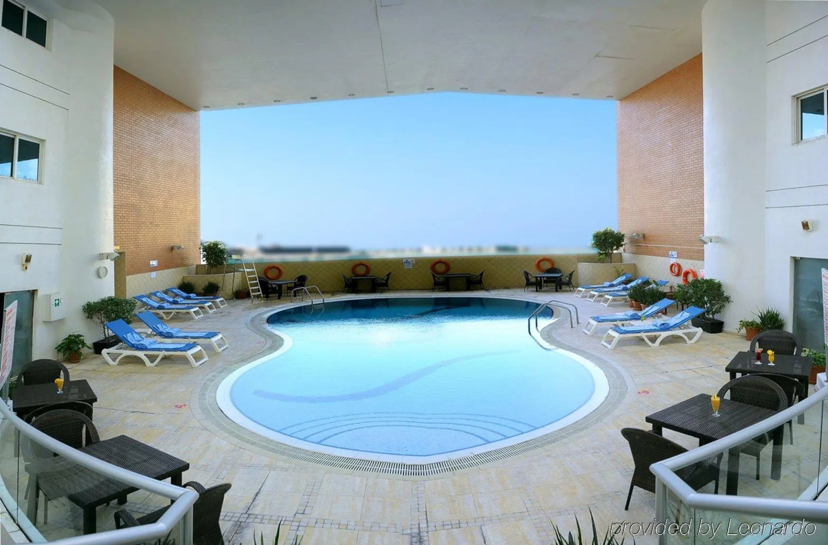 Lotus Downtown Metro Hotel Apartments