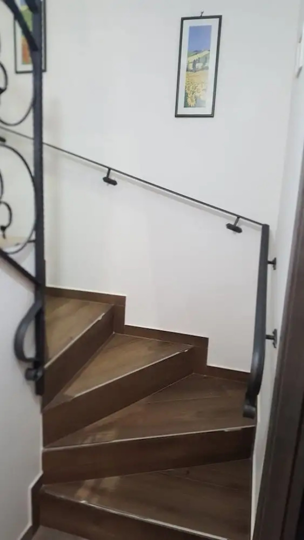 Valeri's Country House