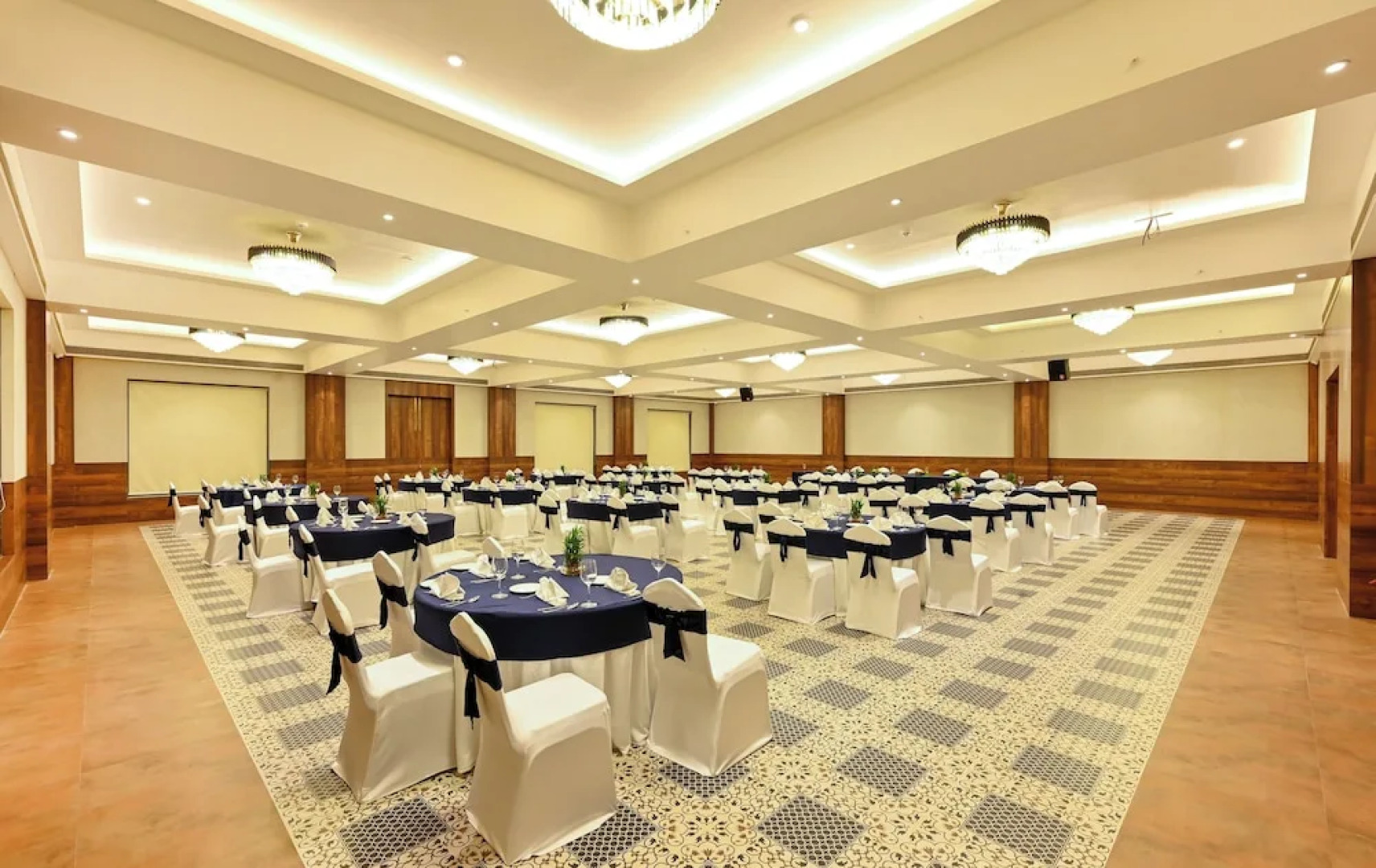 Effotel By Sayaji Sarola