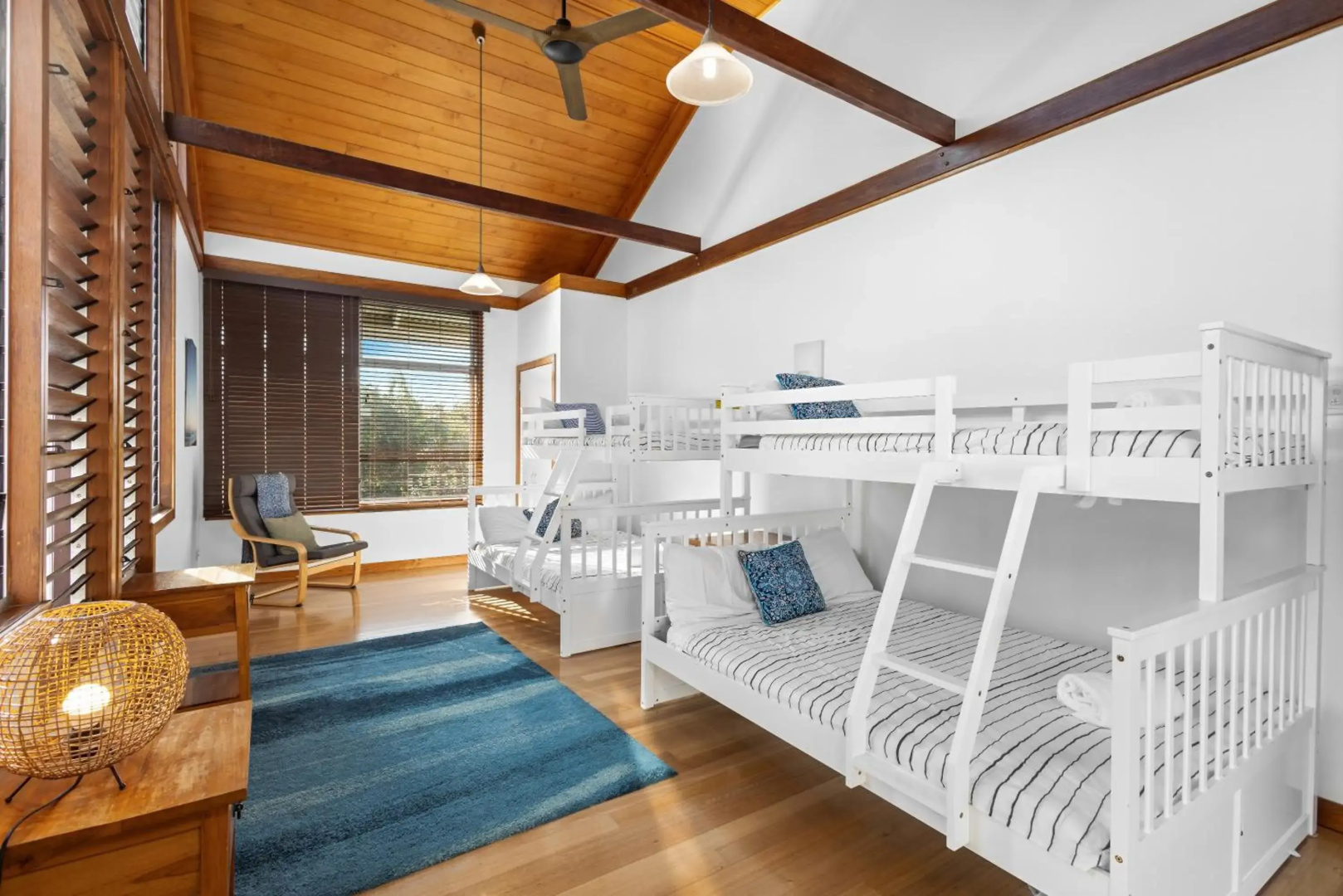 Serenity - Mudjimba - Pet Friendly Holiday Home