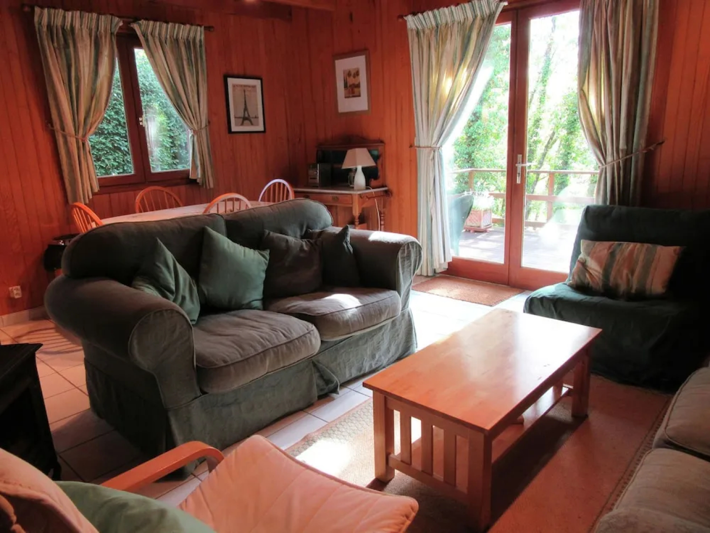 Cozy Chalet in the Woods of the Beautiful Dordogne