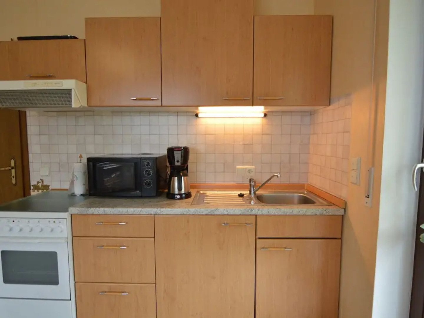 Charming Apartment in Daun Near Lake