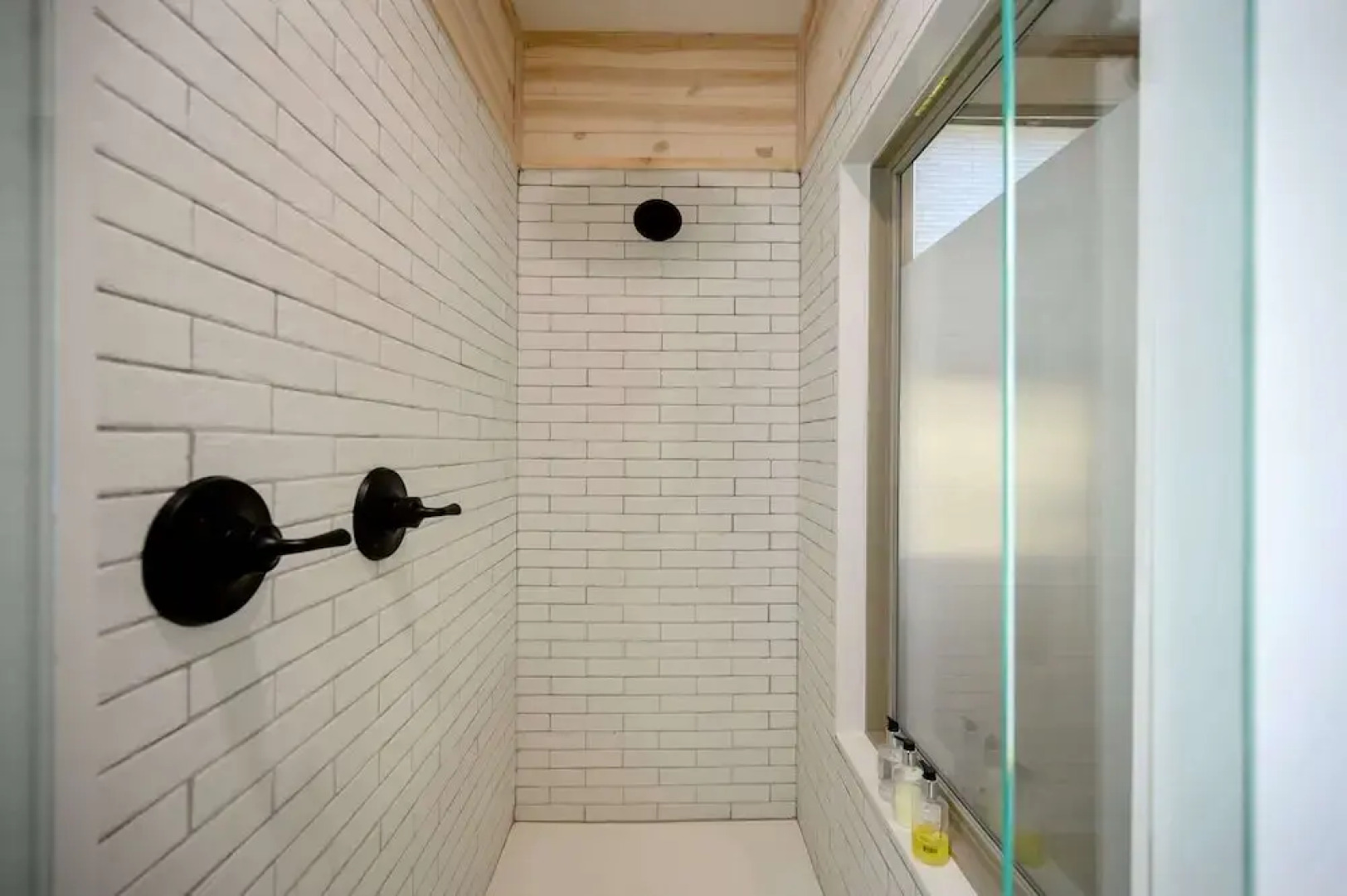 Stardust Hollow Cabin for 14