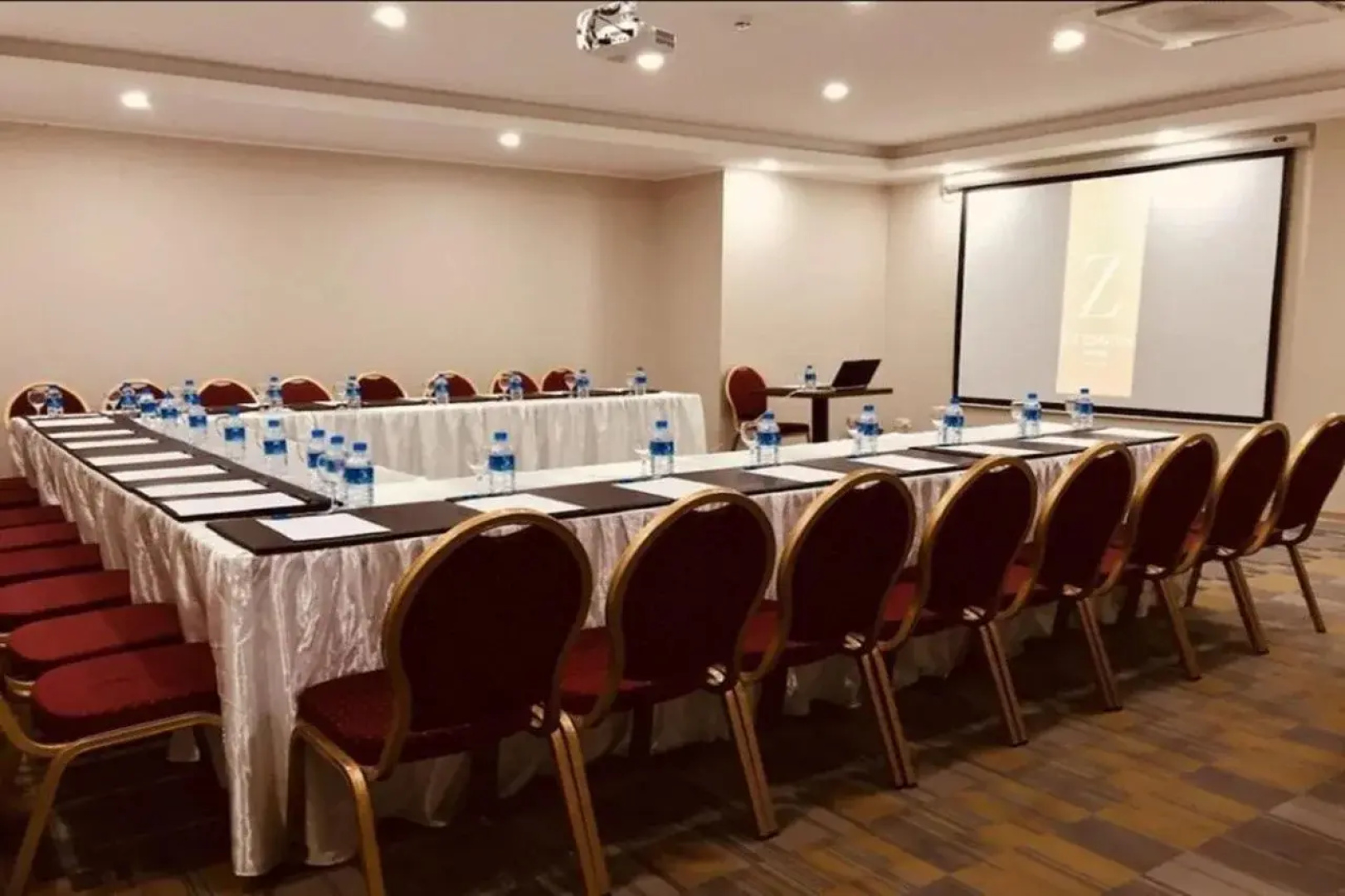 Le Zenith Hotel Oran