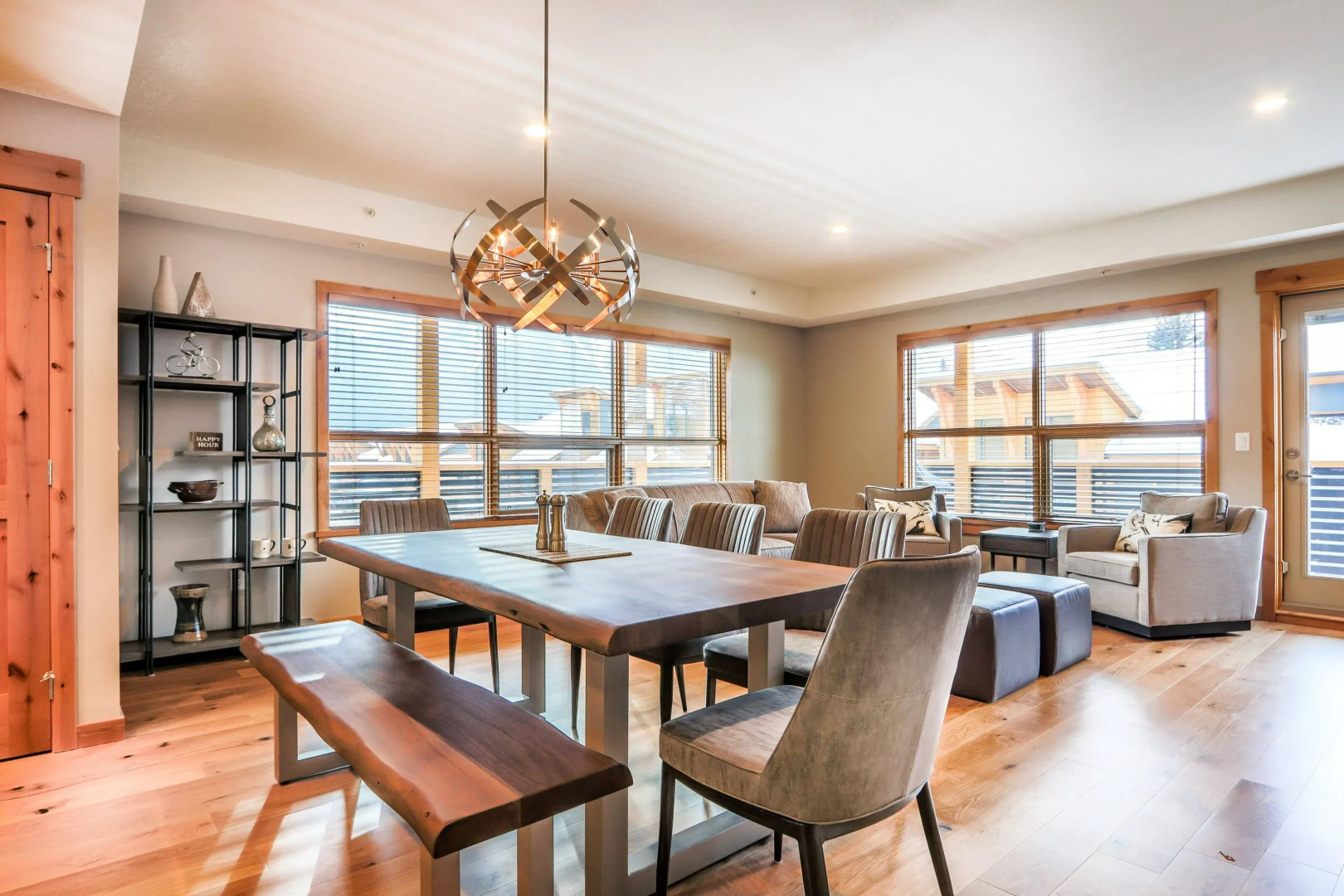 Rundle Cliffs Lodge by Spring Creek Vacation