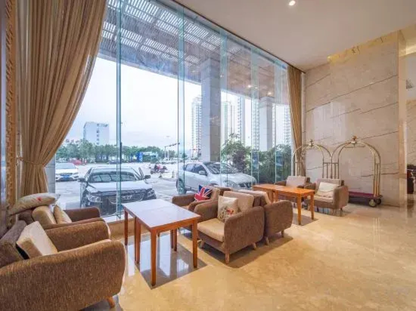 Lingshan Xi Orange Litchi Hotel