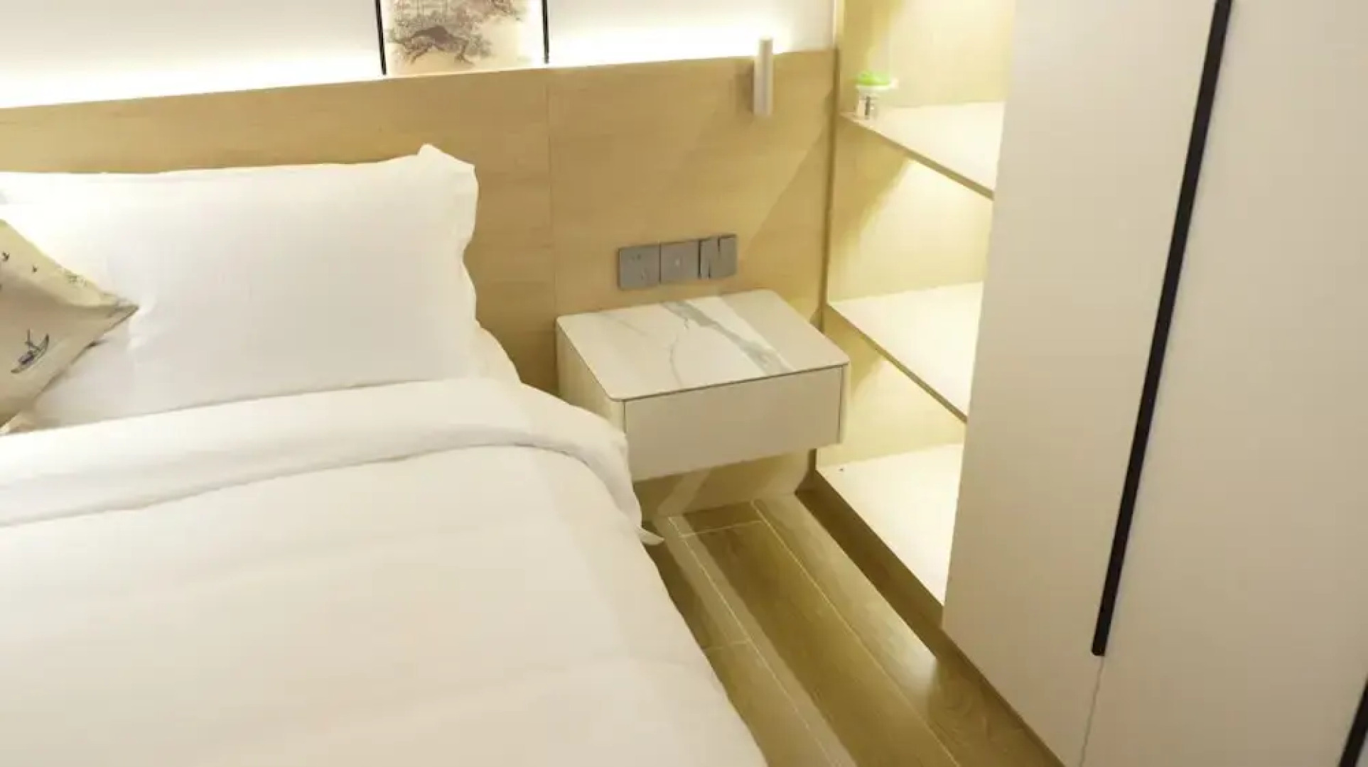 Unicorn Rocket Resort