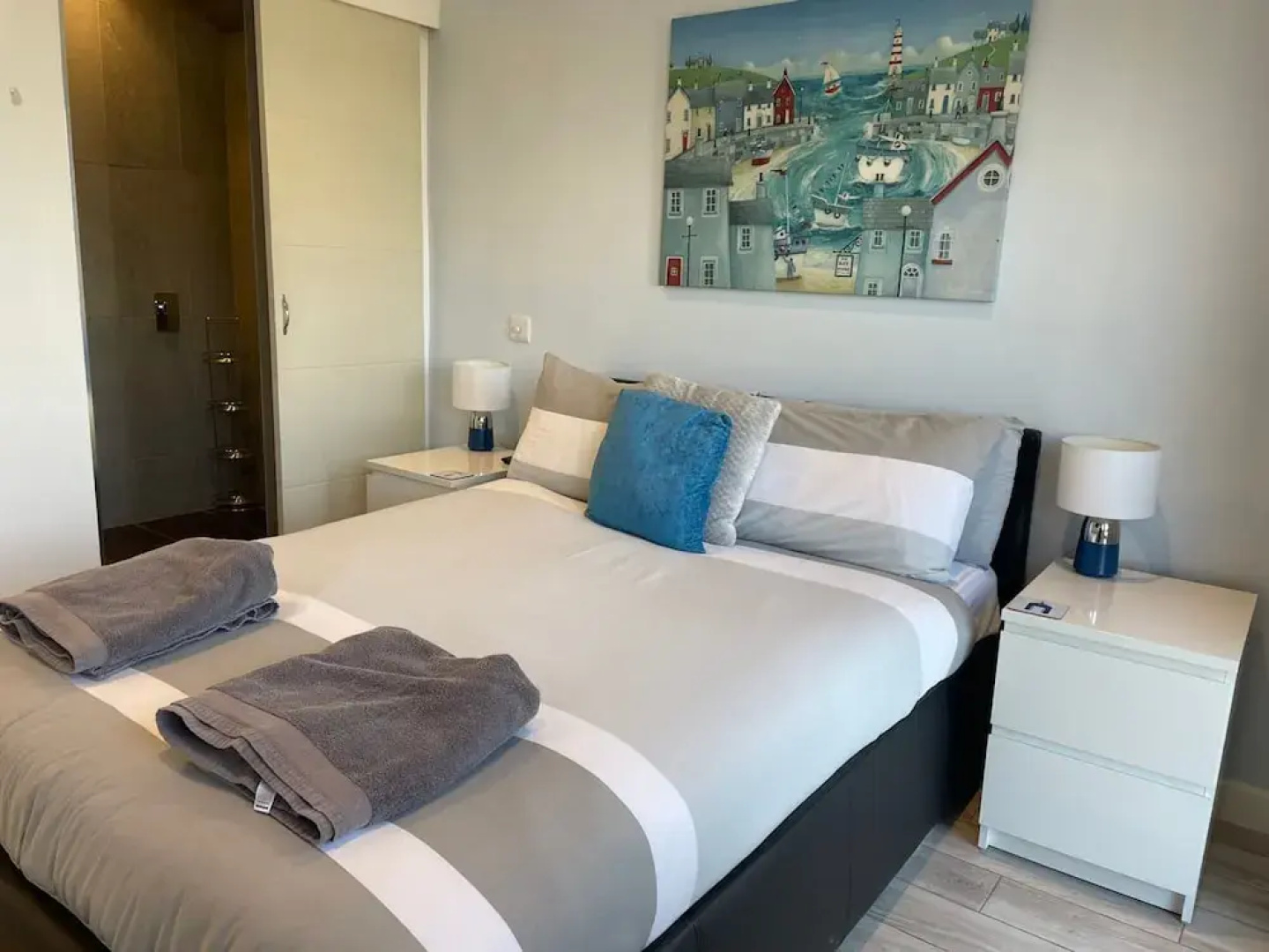 Contemporary Beachfront Bungalow With Direct Access to the Sea