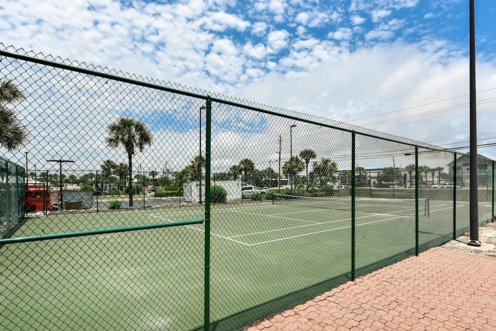 Summerhouse by Book That Condo