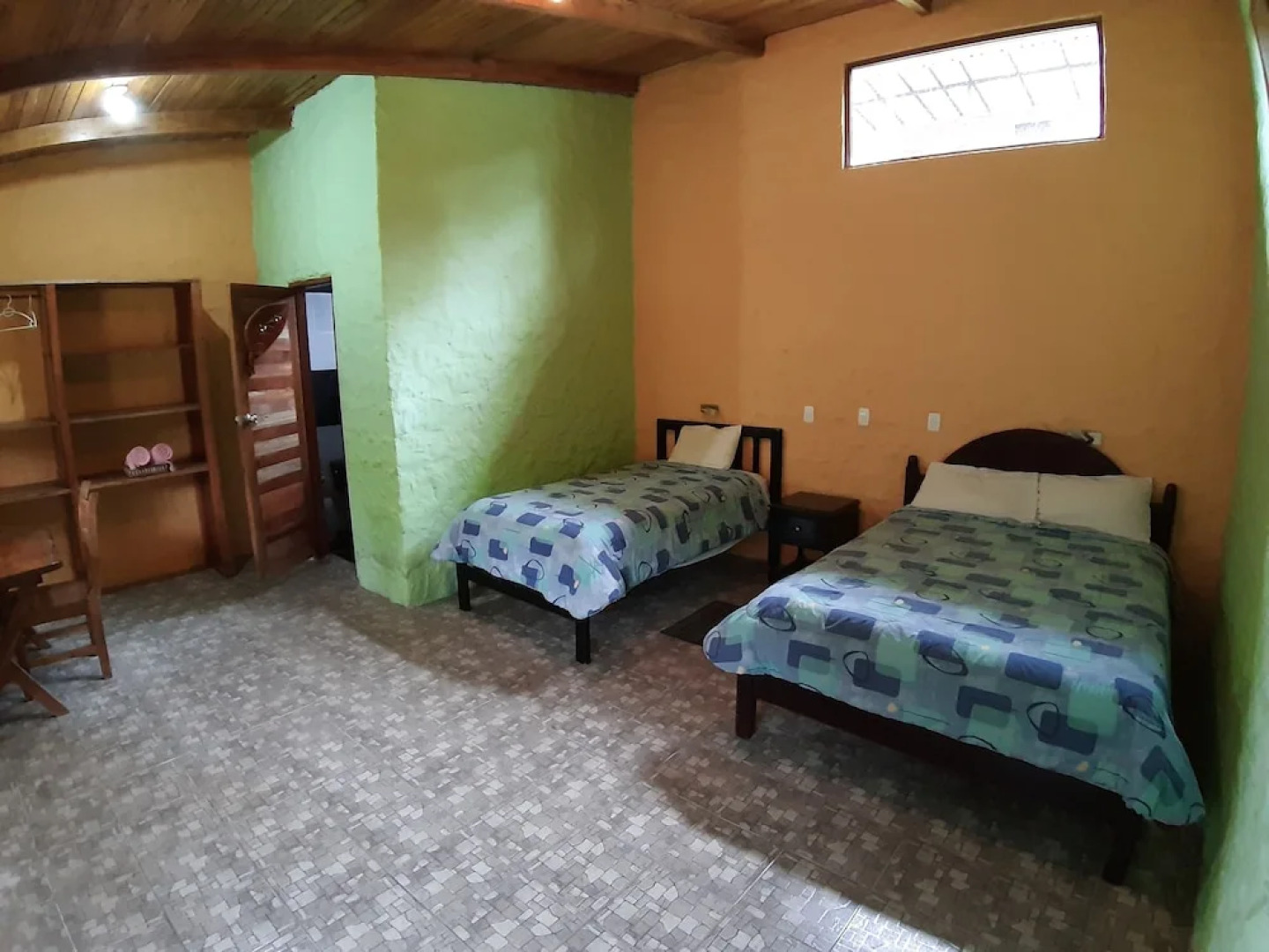 Mindo Loma Bird Lodge