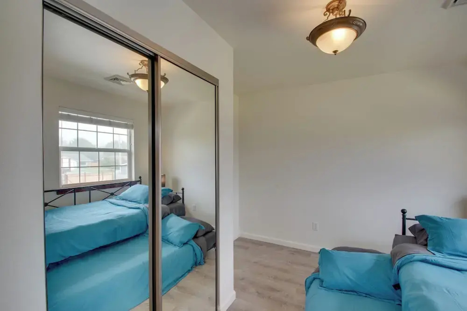 Crescent City Home w/ Hot Tub: Half-block to Beach