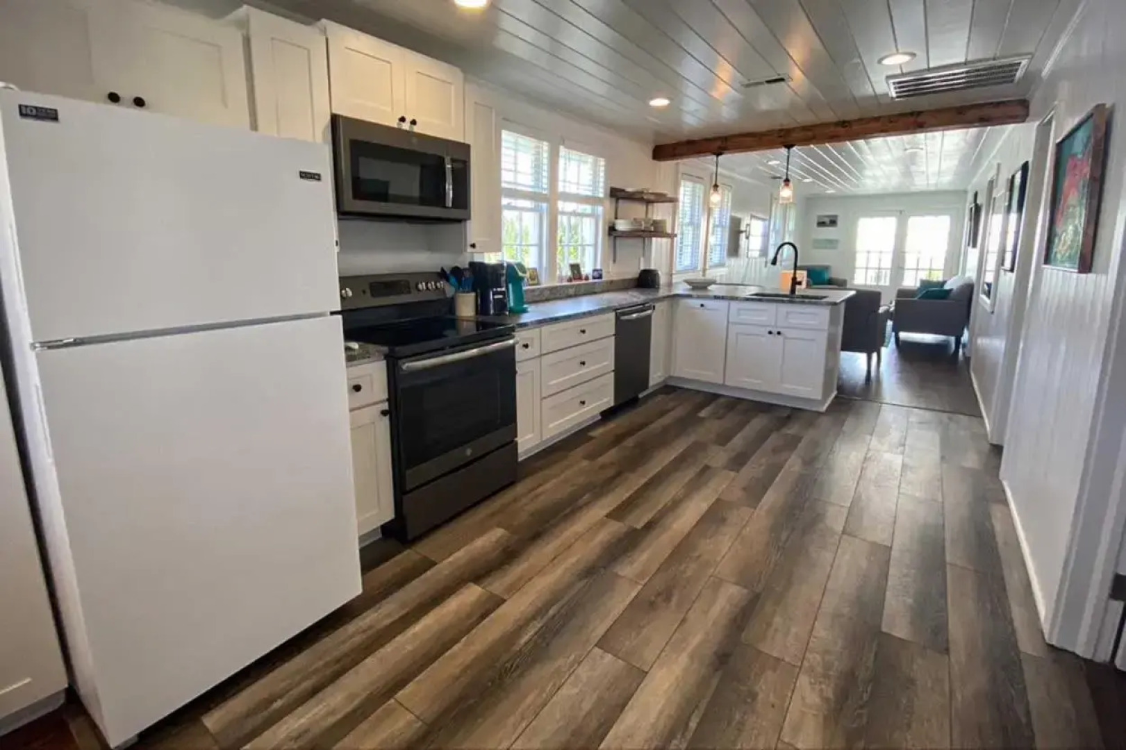 Carolina Breezy by Sea Scape Properties