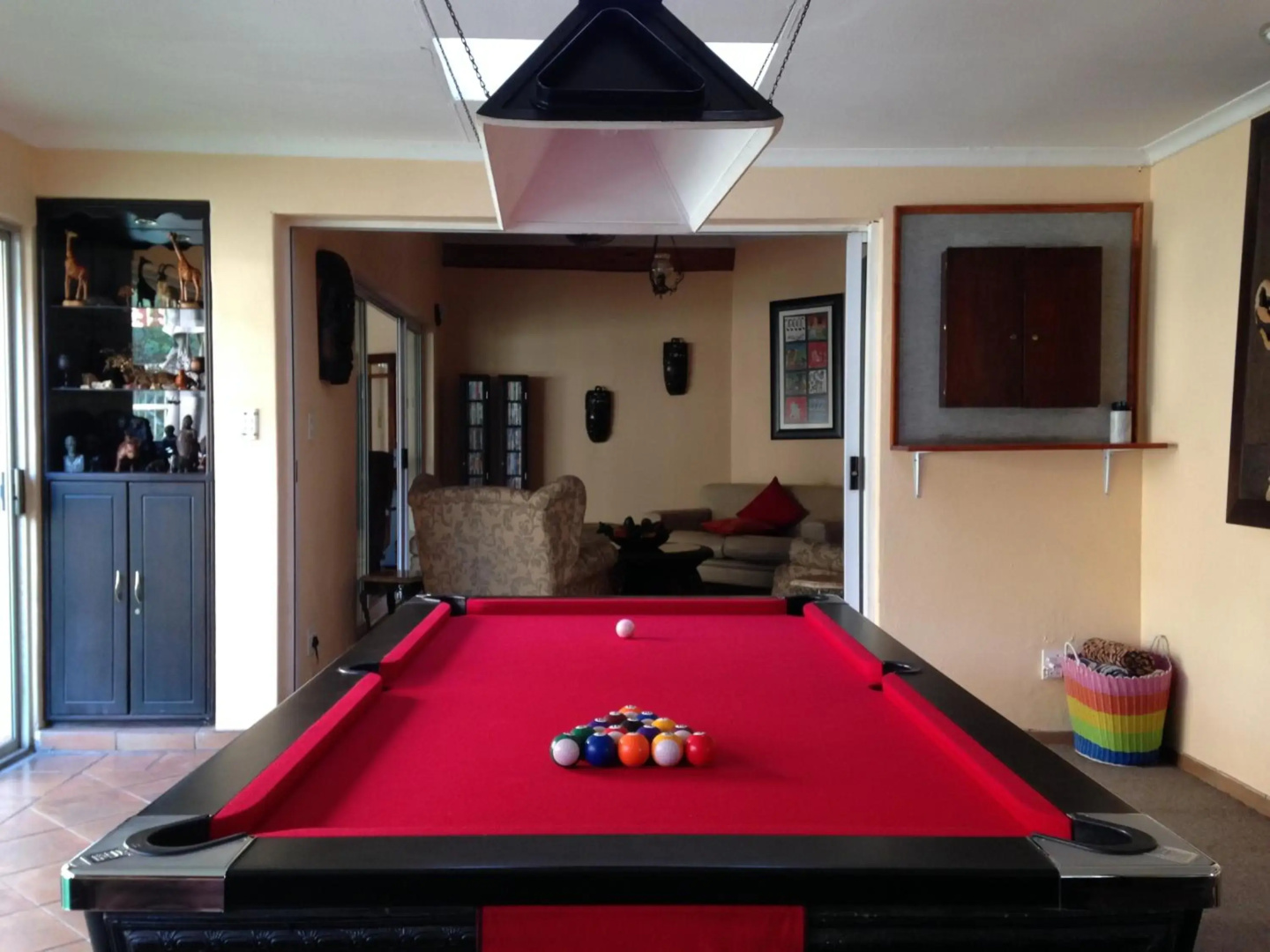 Ipe Tombe Guest Lodge