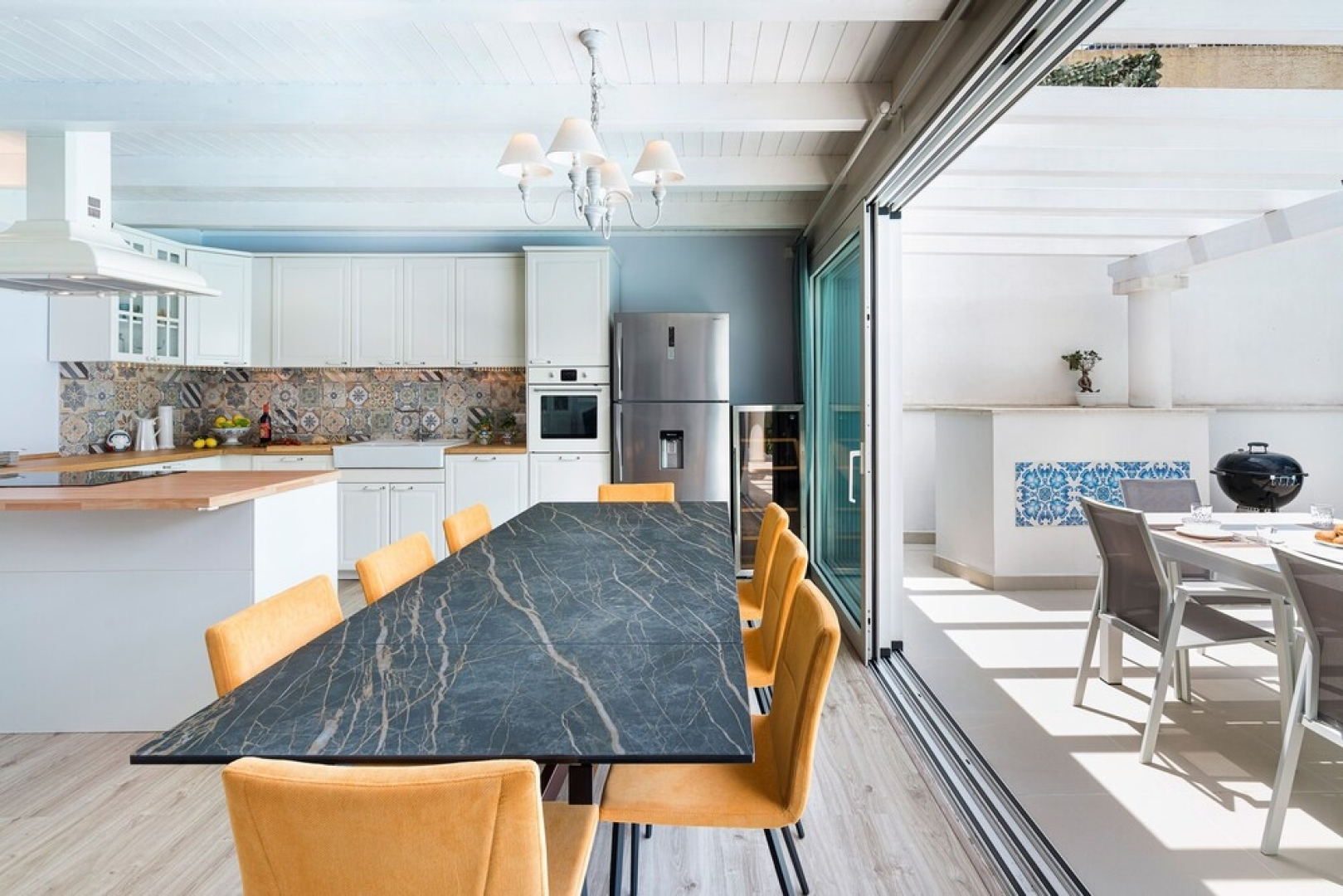 Beautiful Villa With Swimming Pool in a Panoramic Position - By Beahost Rentals