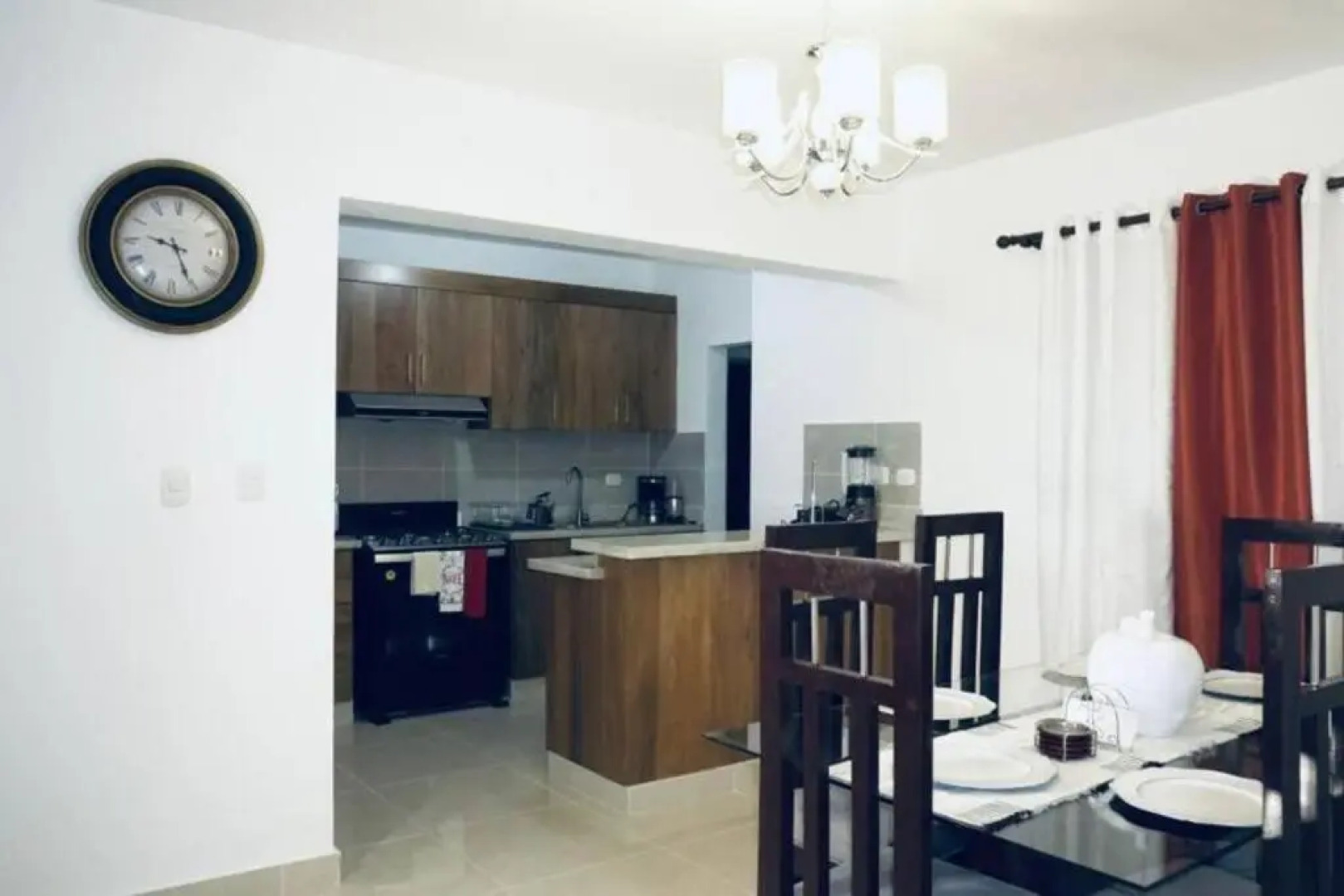 Confidence Luxurious Apartment B5- Gym Pool WIFI