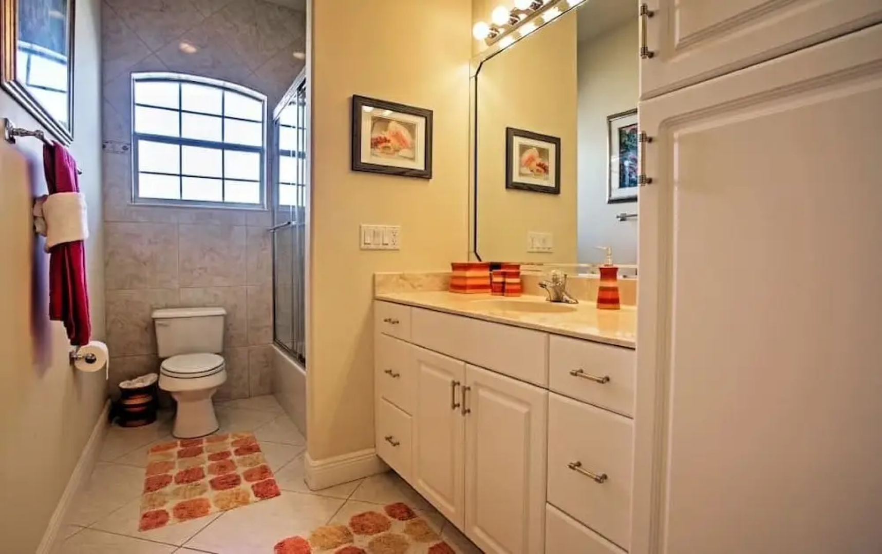 Naples vacation Rental, private pool, close to Vanderbilt Beach and De