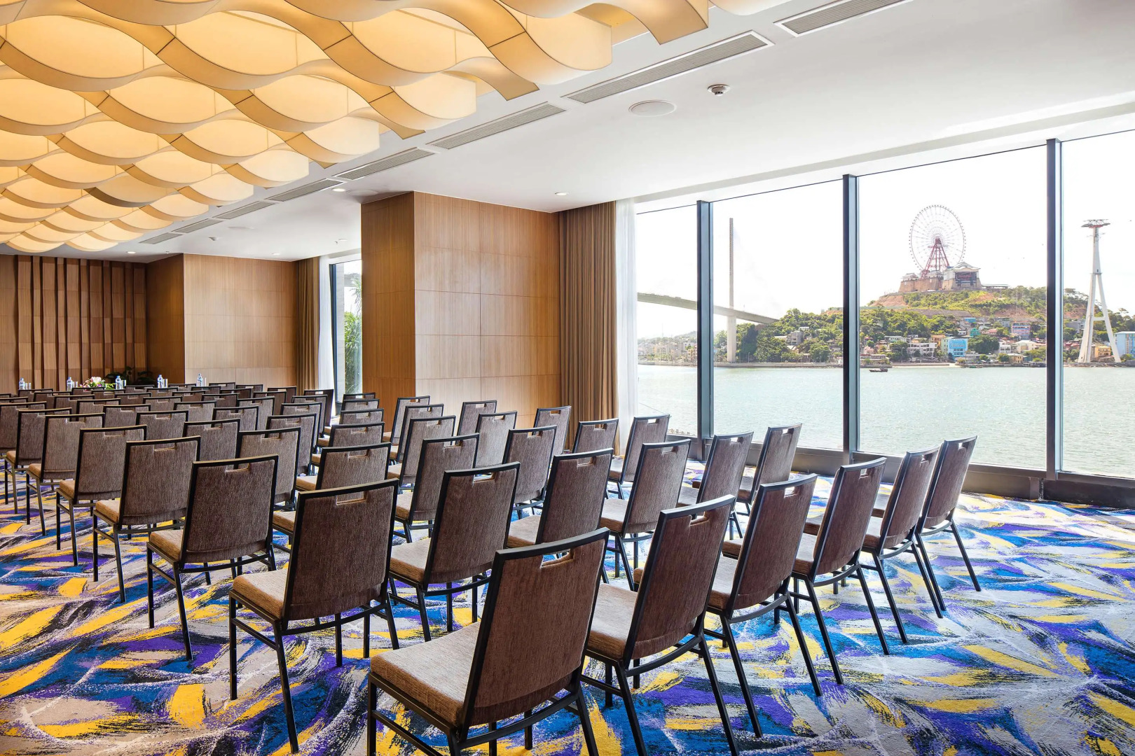 Wyndham Legend Halong Hotel