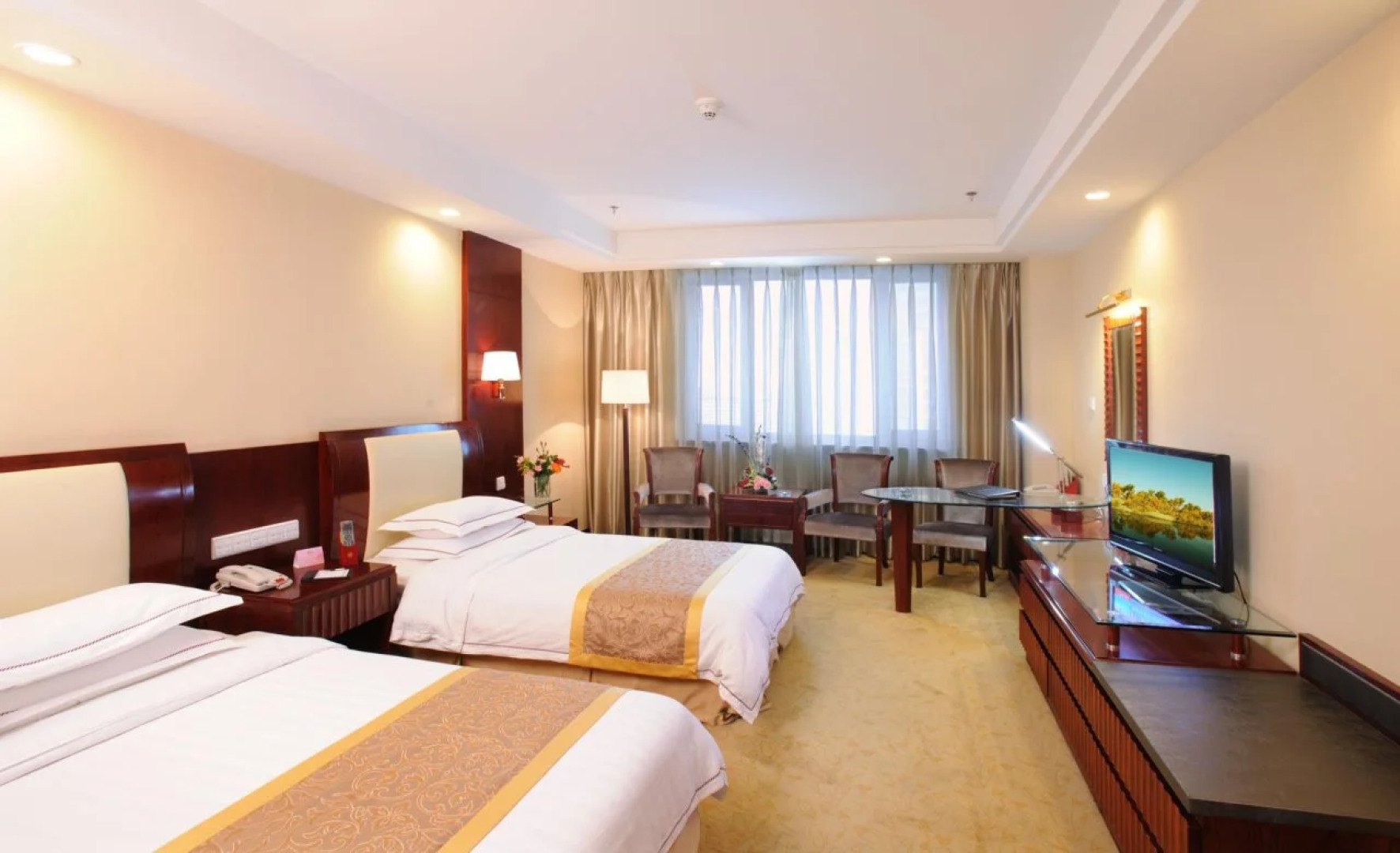 Mingyuan Newtime Hotel
