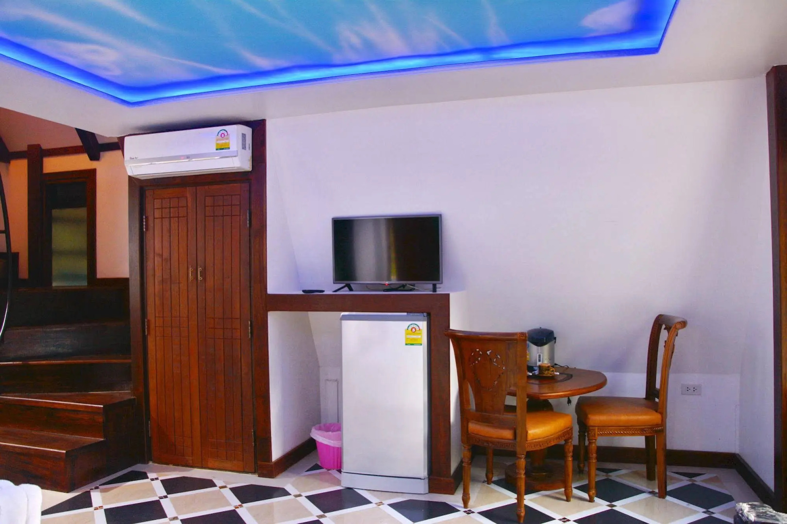 Khunsri Resort Pattaya