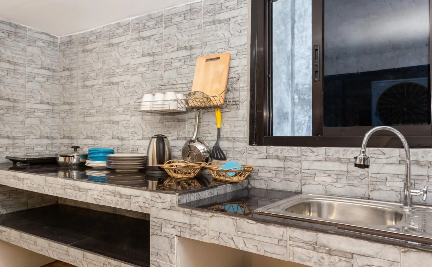 West Coast Beach Resort Koh Phangan