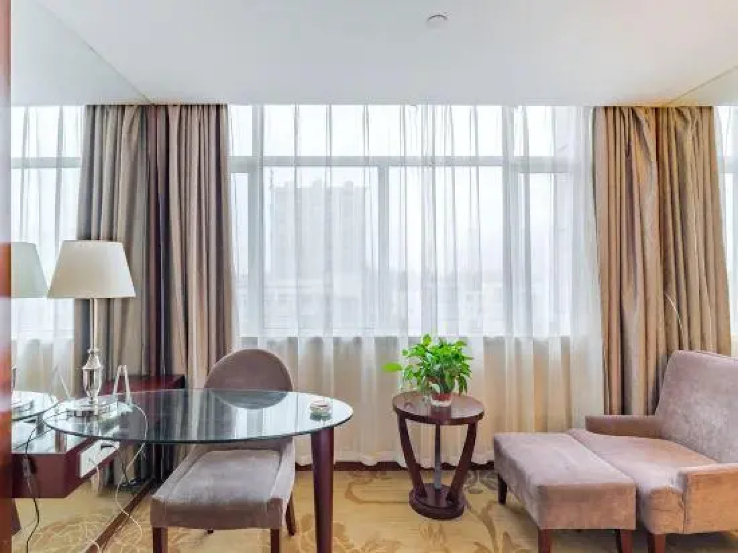 Junhe International Hotel