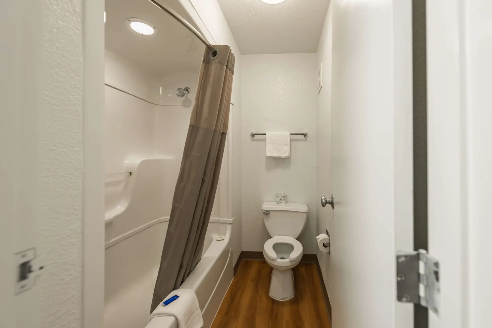 Motel 6 Reno - Virginia Plumb