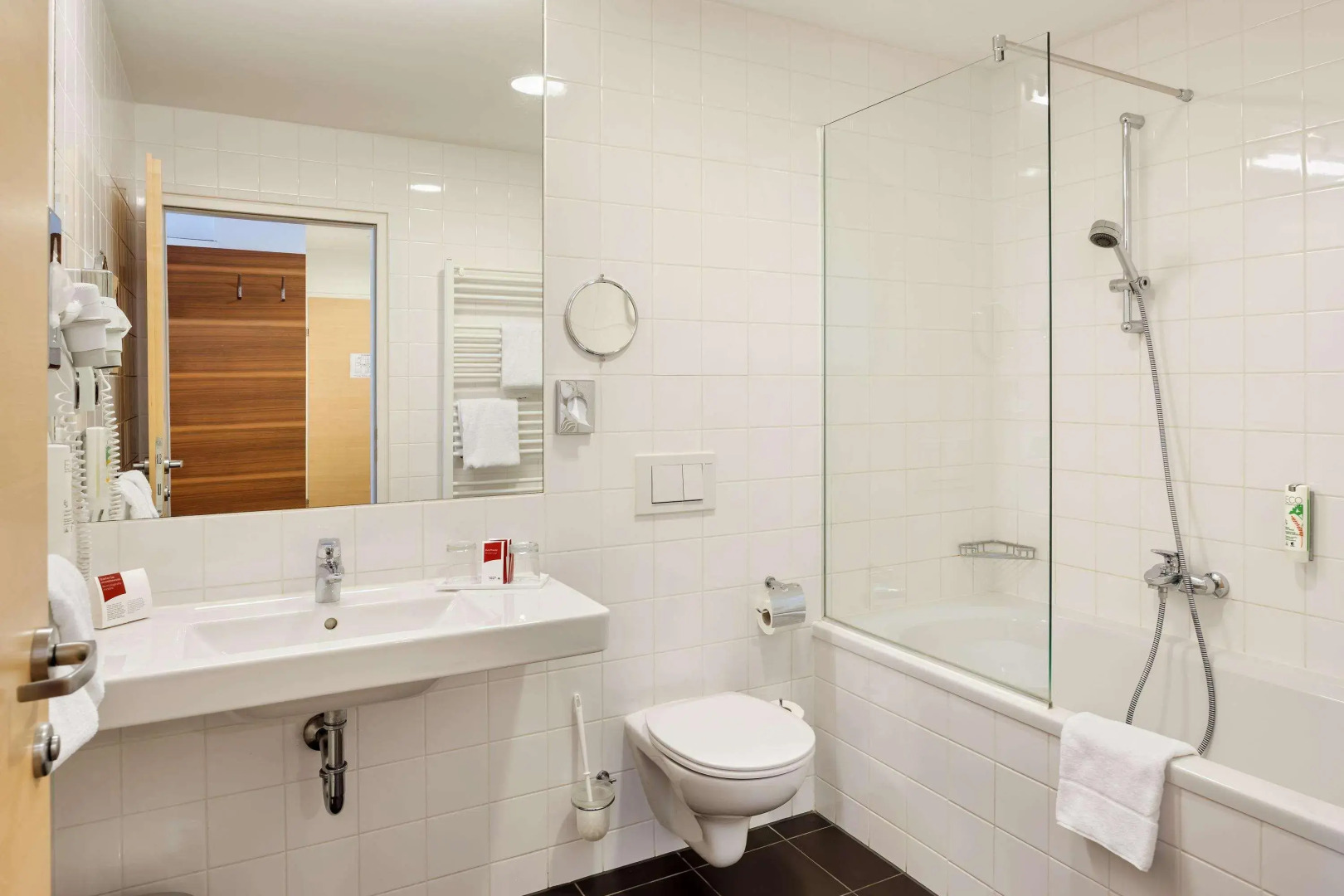 Отель Four Points Flex by Sheraton Vienna Hauptbahnhof