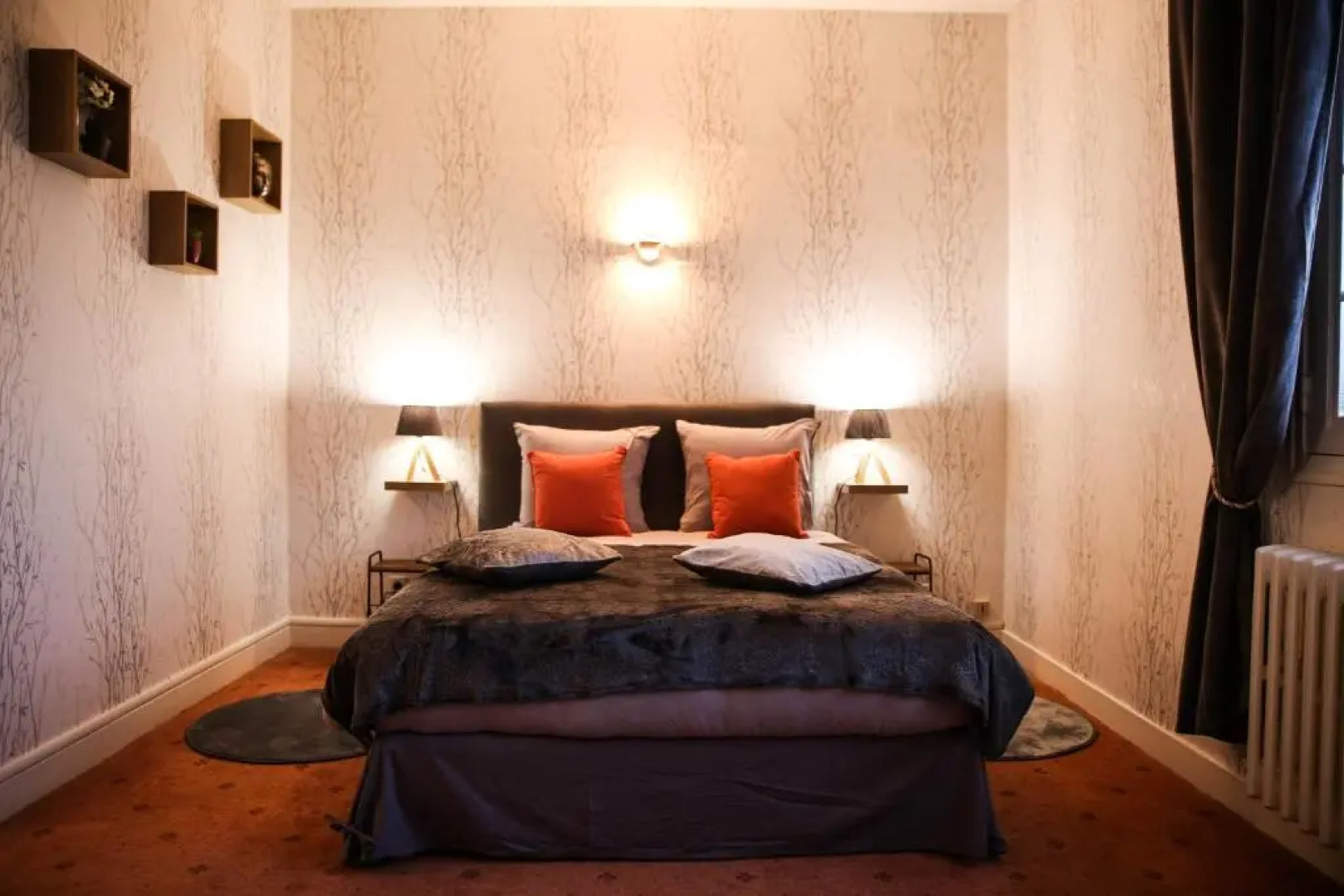 Aux Portes du Château