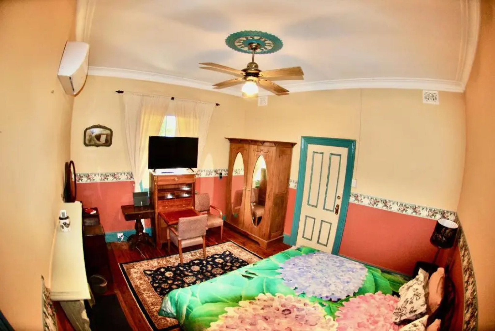 HISTORIC STAR LODGE and STATION MASTERS HOUSE NARRANDERA