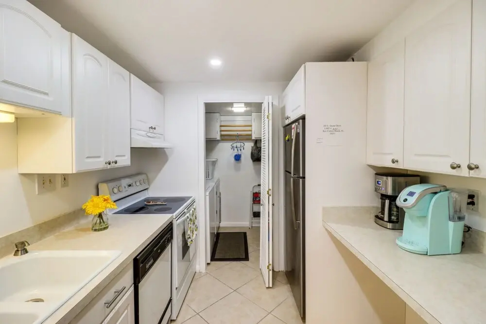 Ocean-view Key Colony Beach Condo w/ Pool Access!