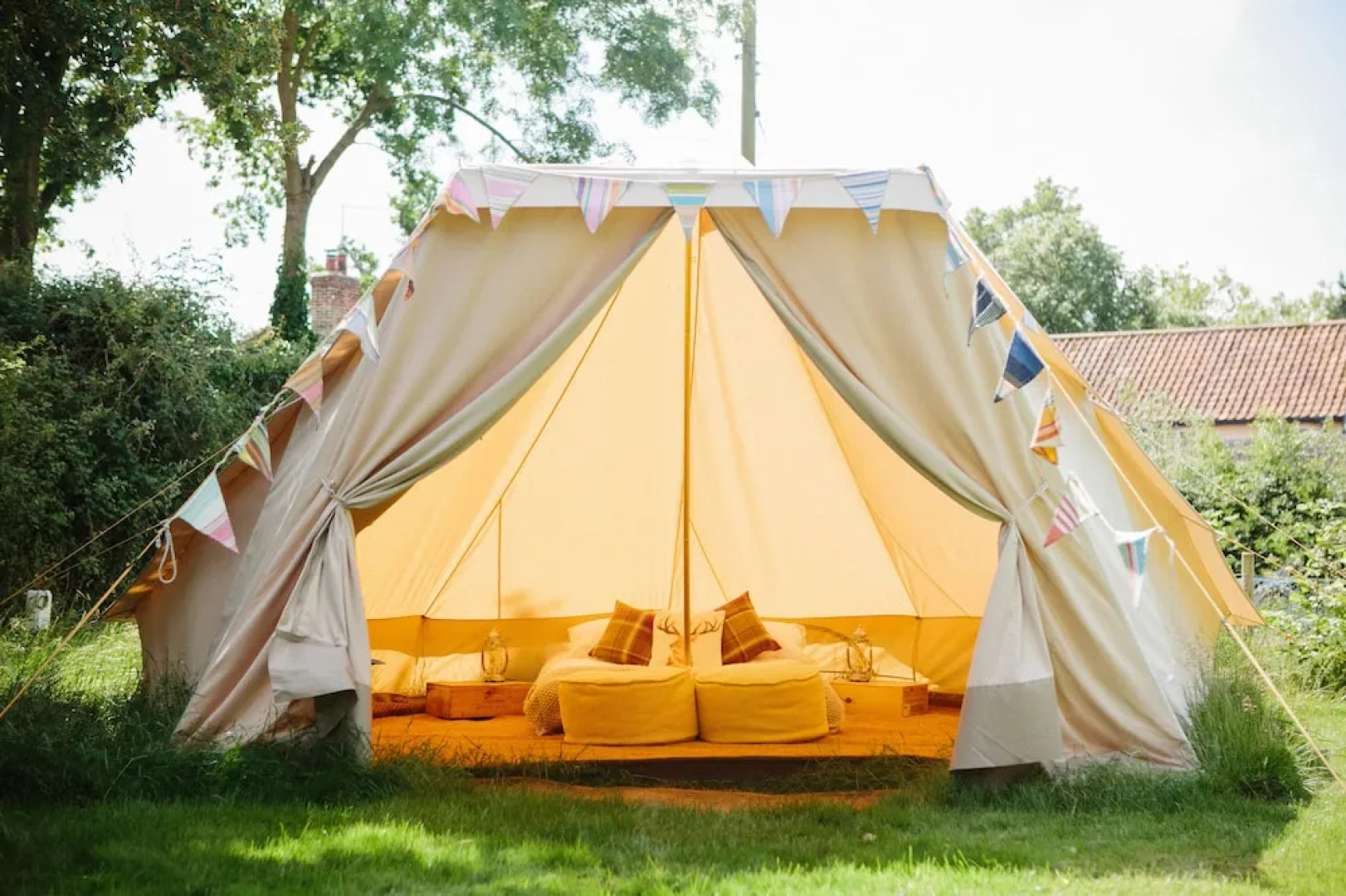 The Cluster @ The Queen - Caravan Park