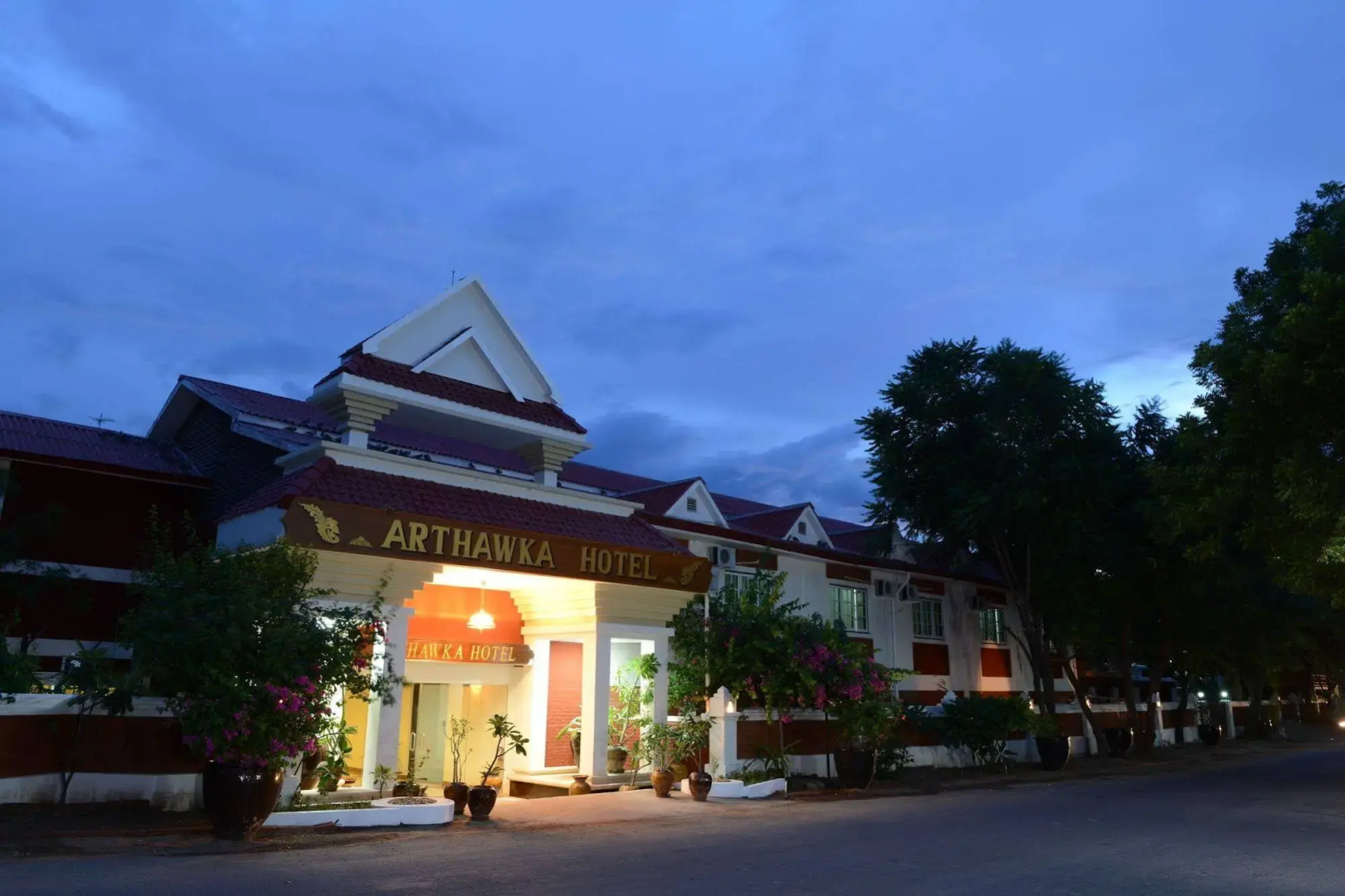 Arthawka Hotel