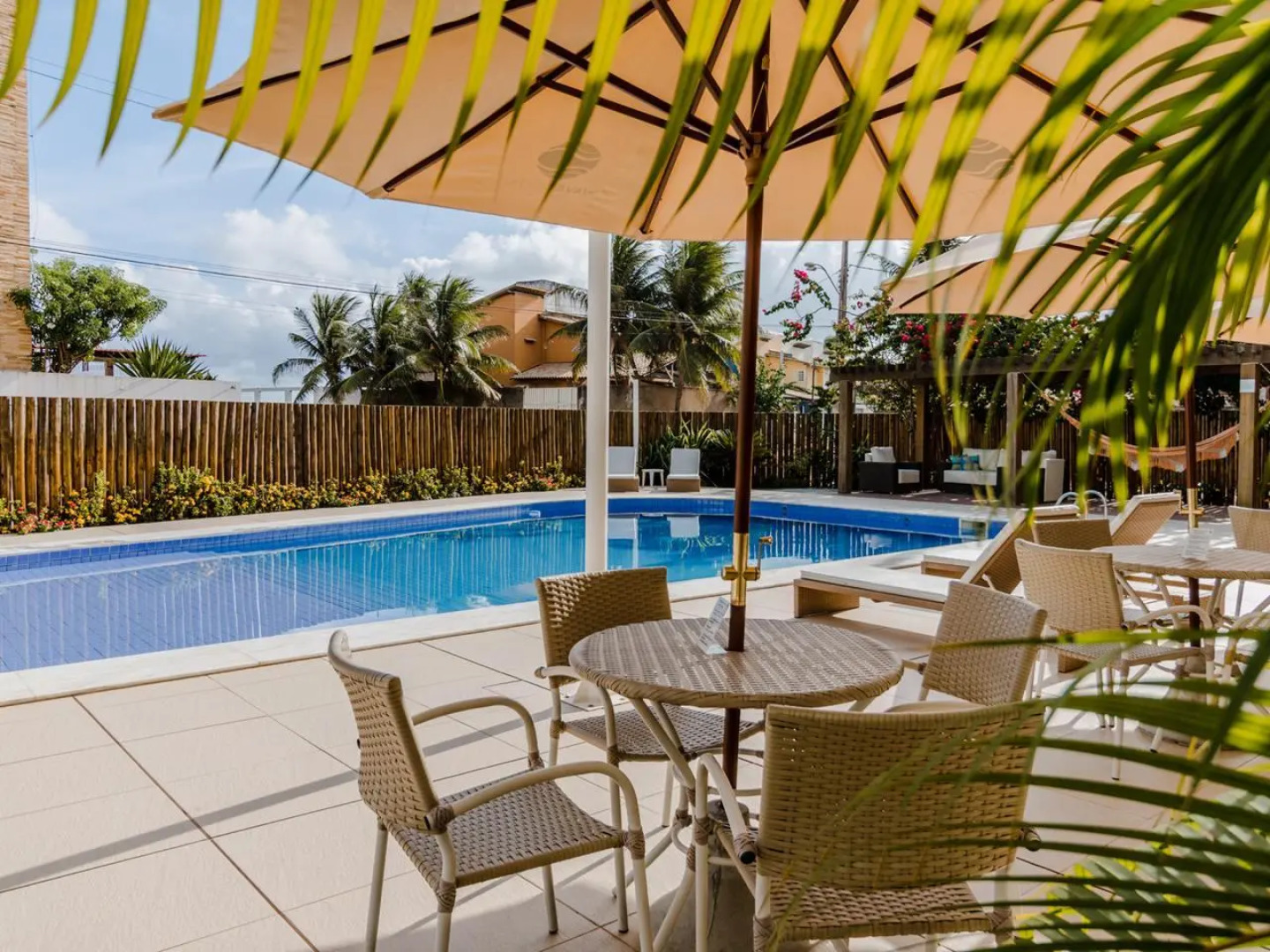 Wave Suítes Hotel & Lounge Bar