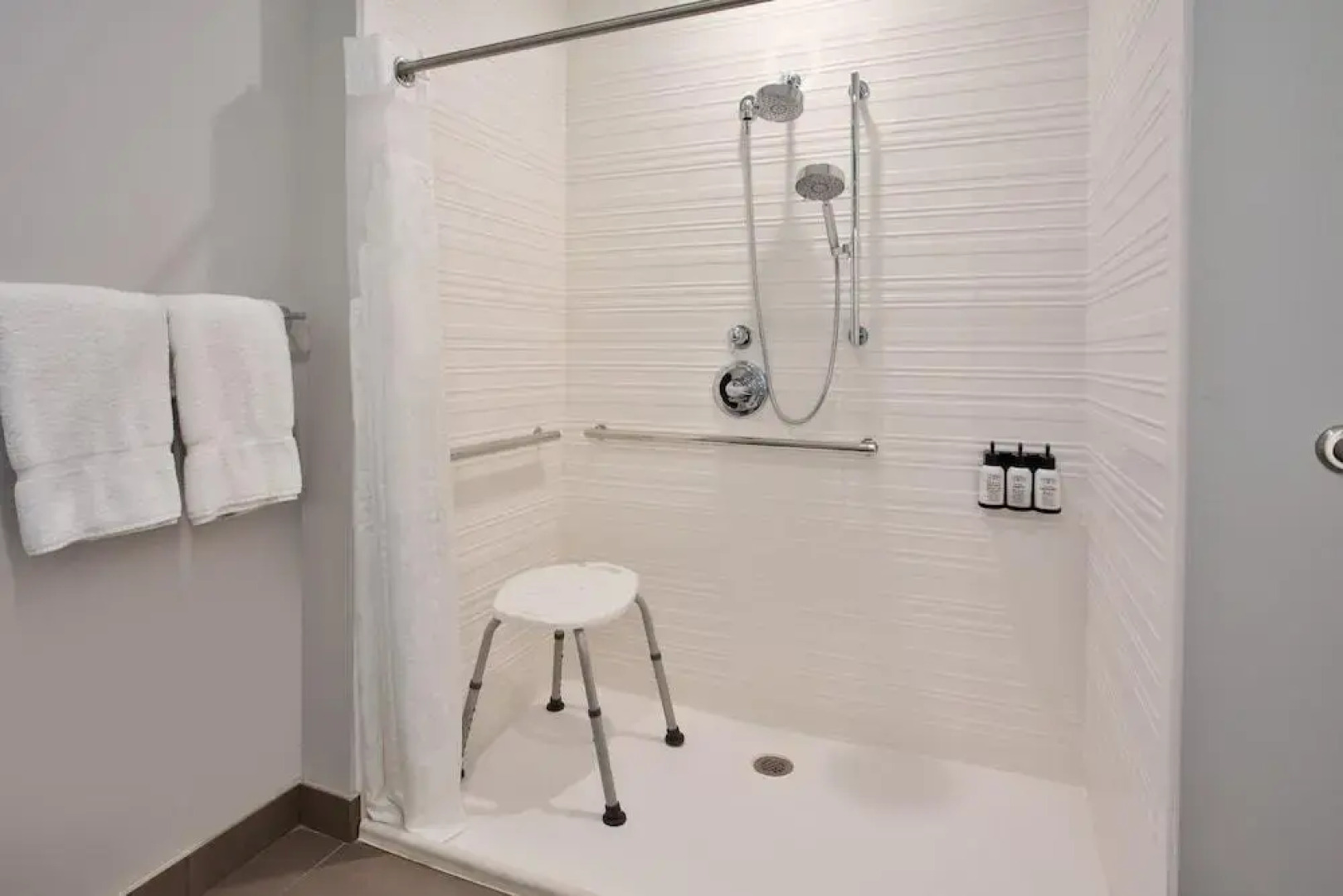 Avid Hotel Detroit - Warren