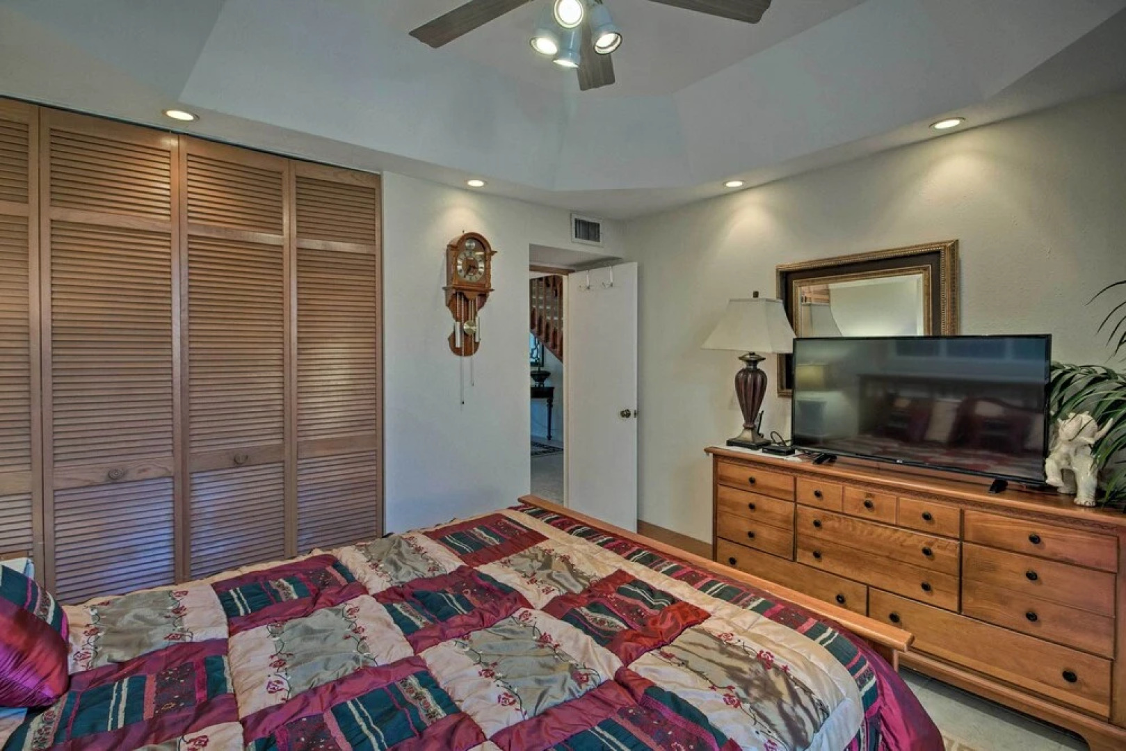 1 Mi to PGA Golf: Retreat w/ Pool in Palm Beach