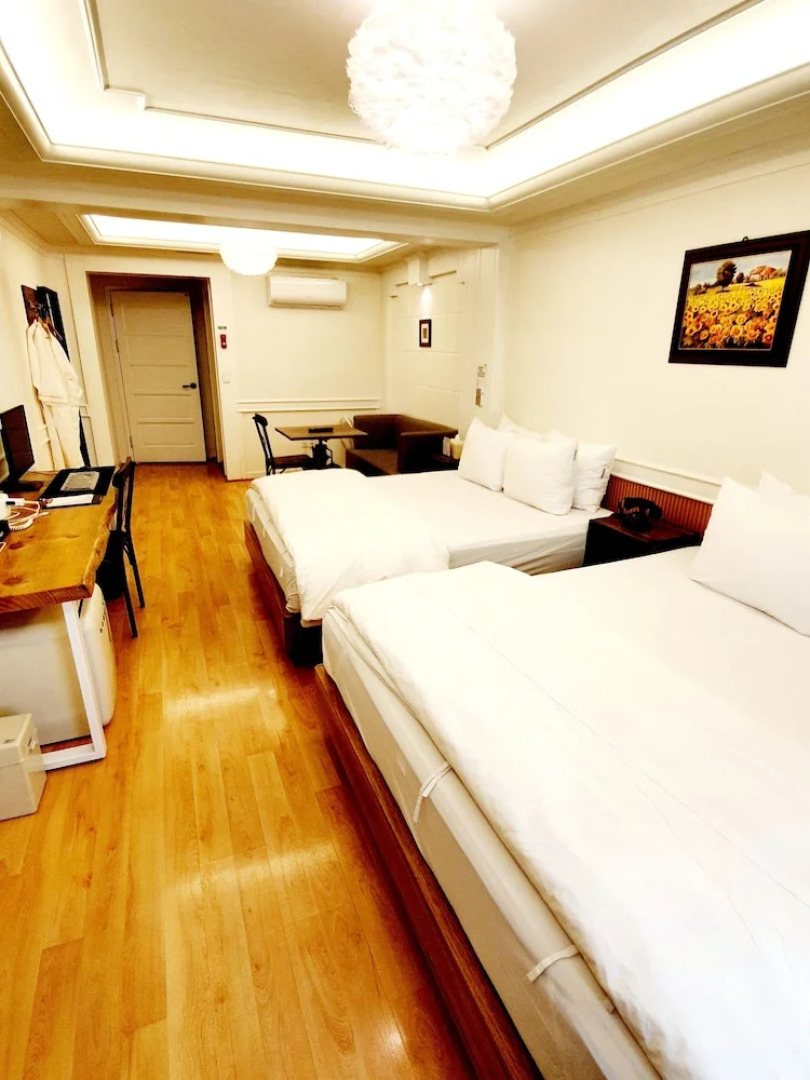 Uneed Business Hotel