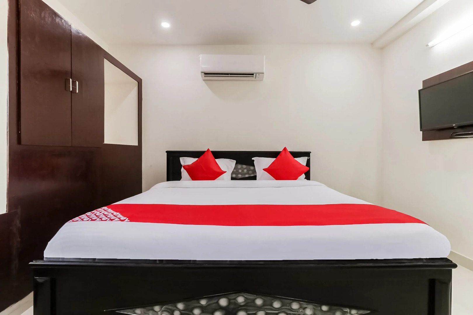 OYO 46726 Victory Grand