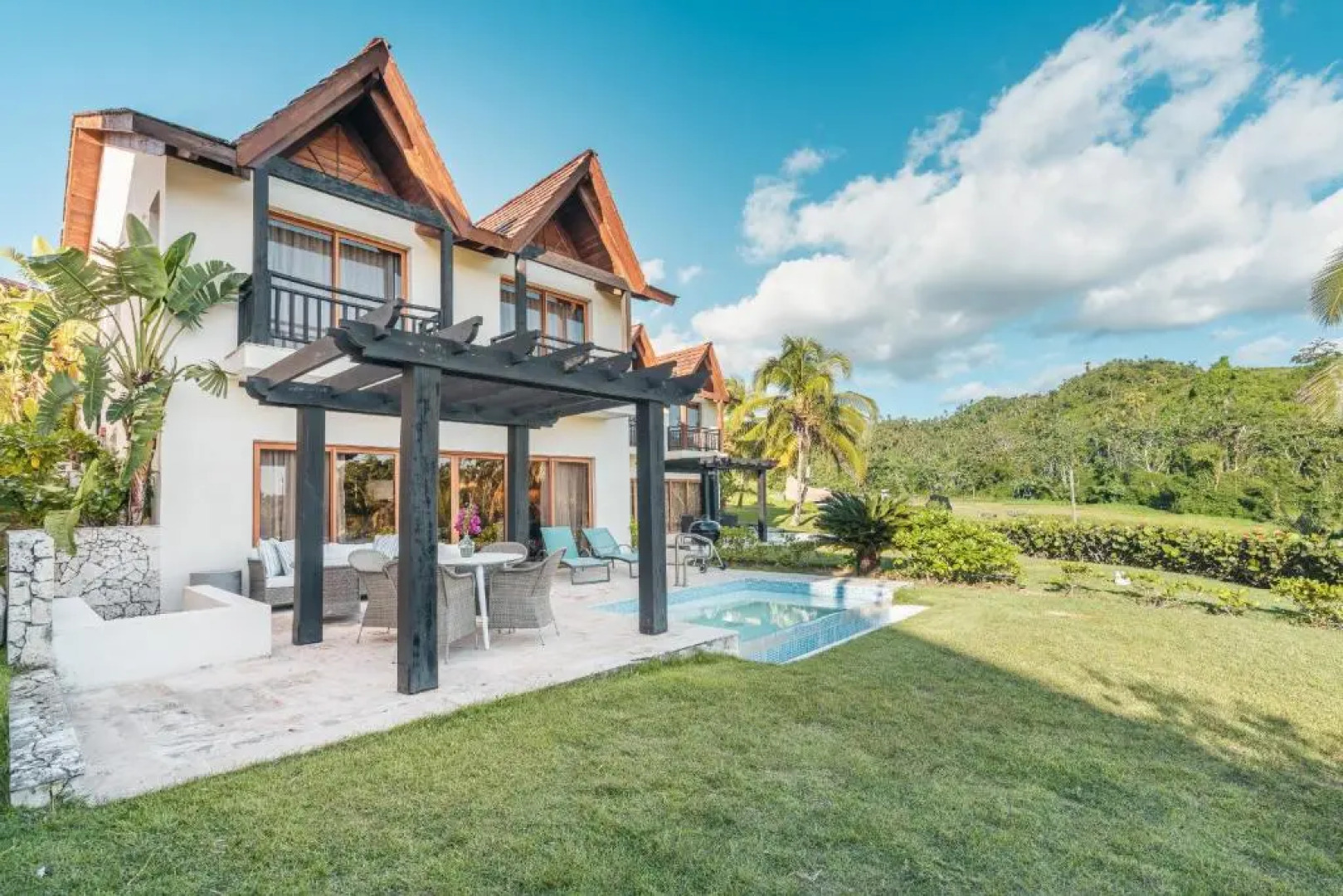 Cozy 3BR Villa With Ocean View bbq Pool in Samana