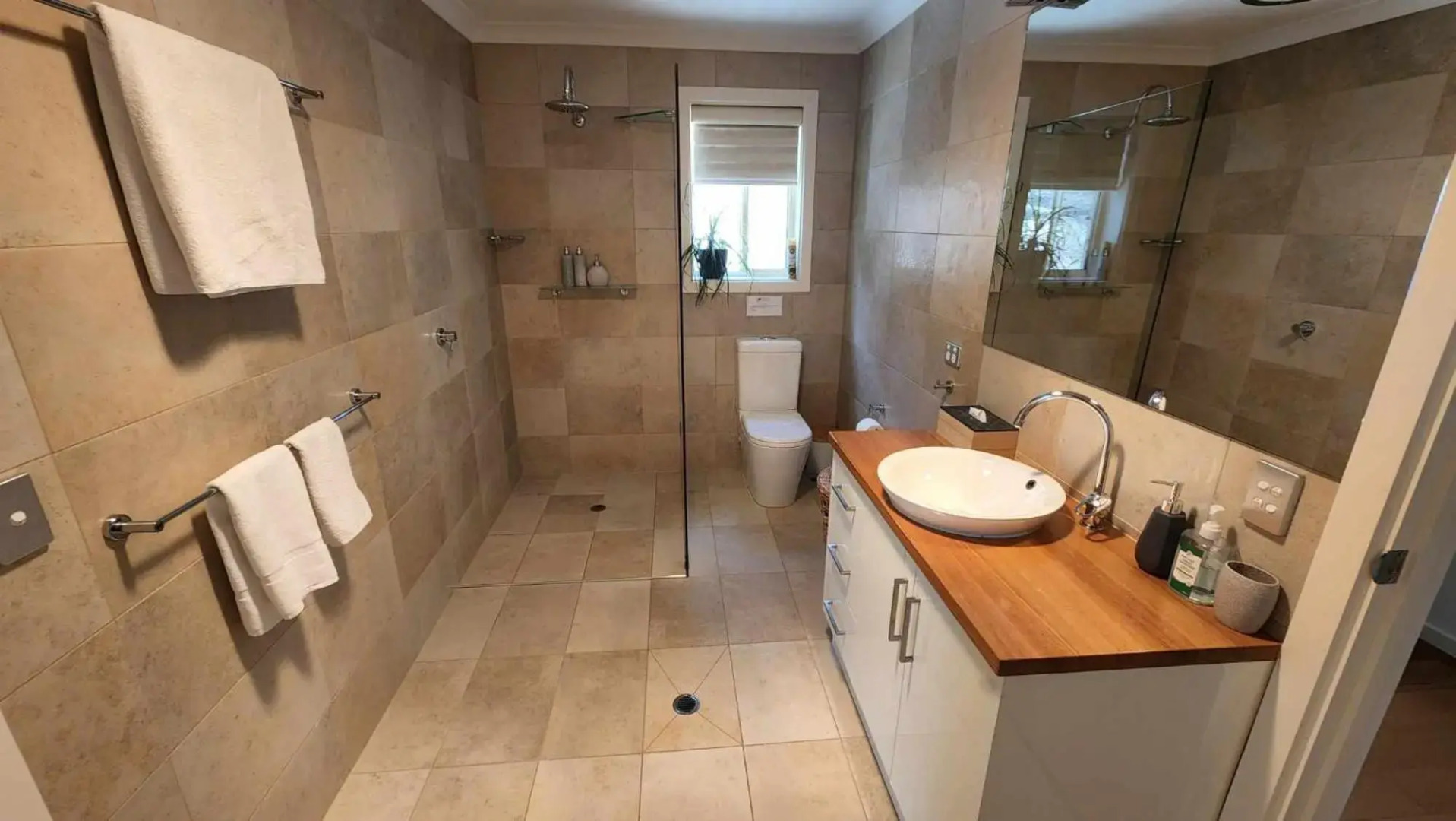 Riesling Trail and Clare Valley Cottages