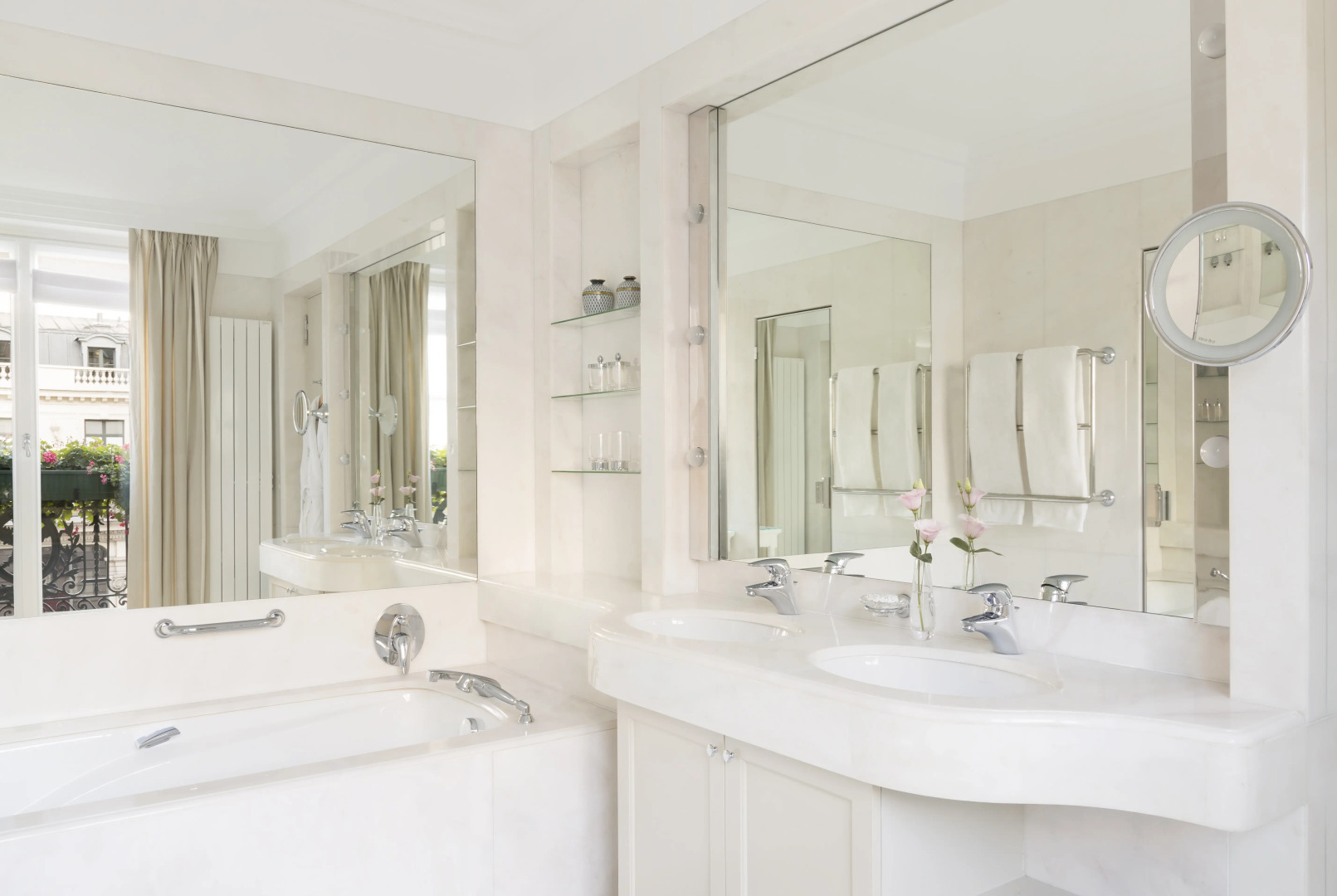 Отель Le Bristol Paris