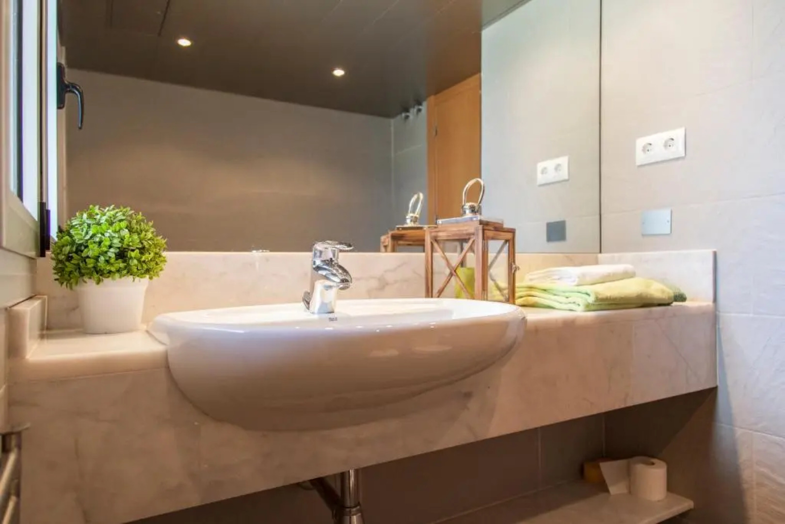 Villa Los Pinos 14 People AC Very confortable Outdoor area View Calm Area 10 minutes Drive From Sitges