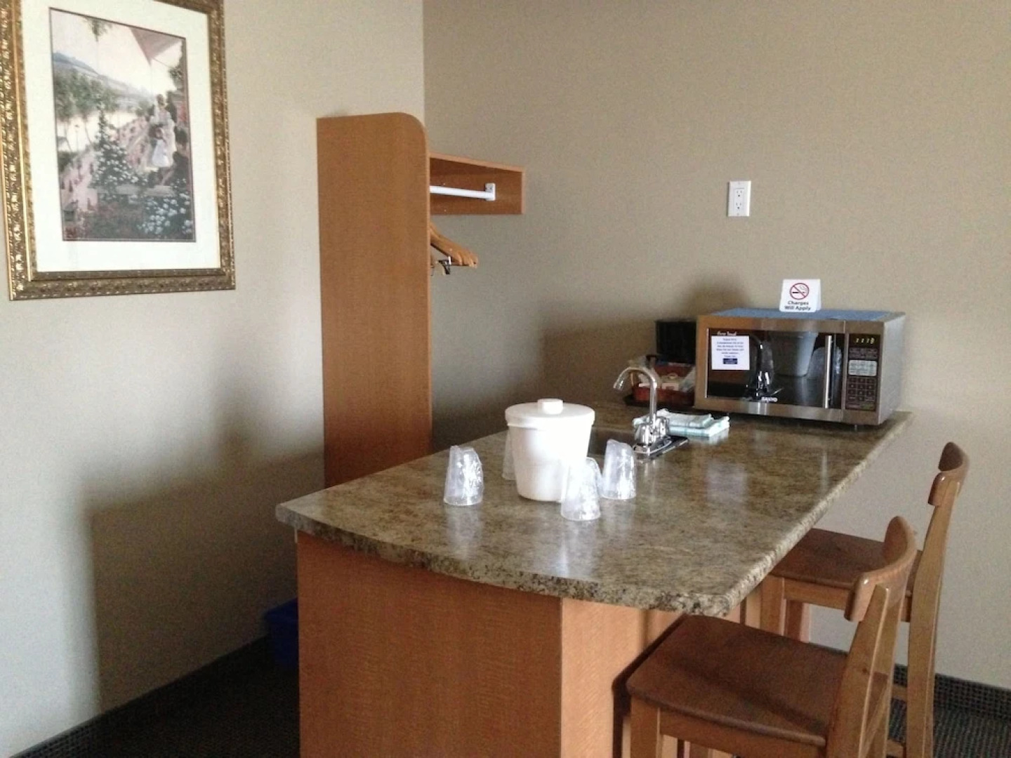 Petawawa River Inn and Suites