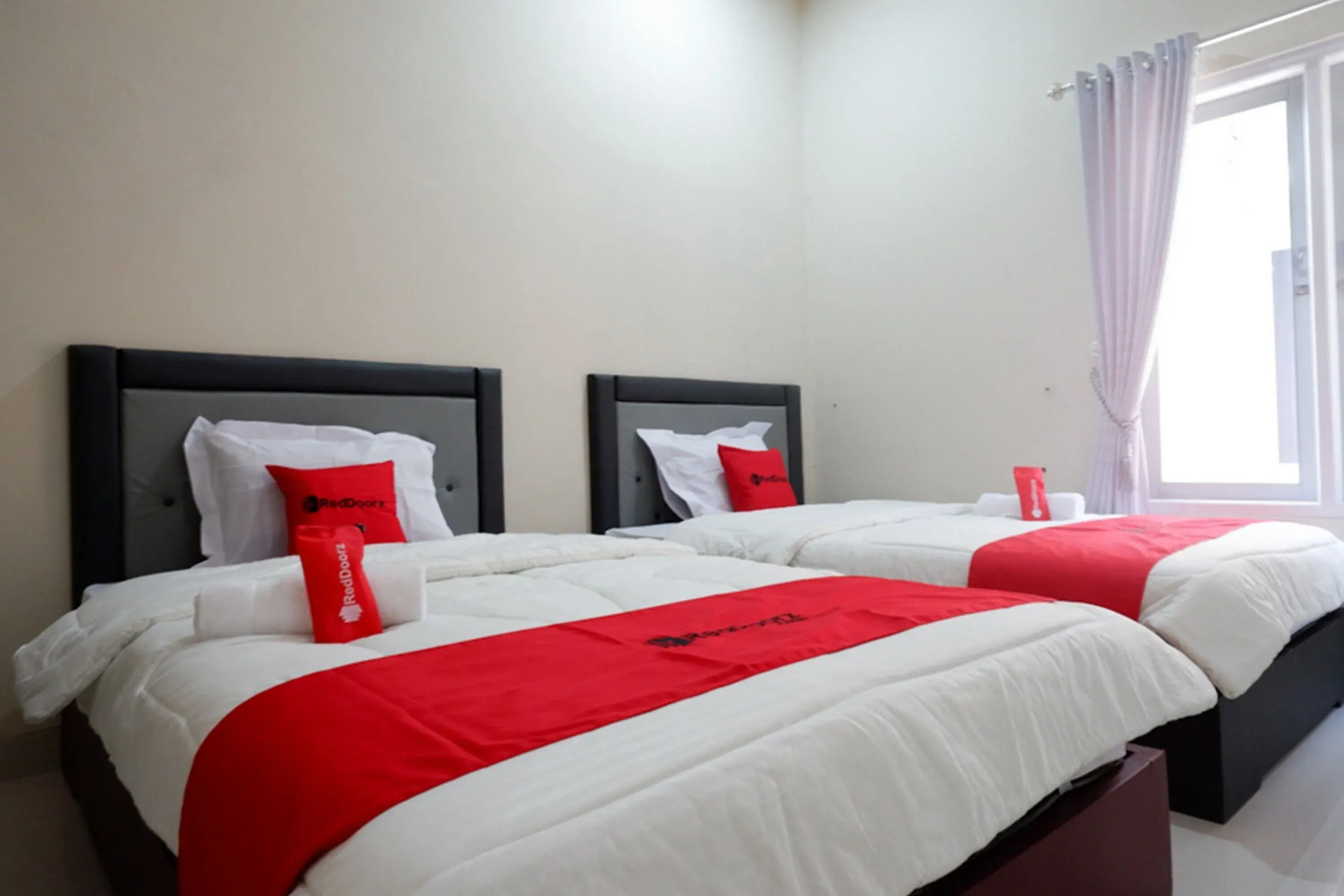 RedDoorz Syariah near RSUD Margono Purwokerto