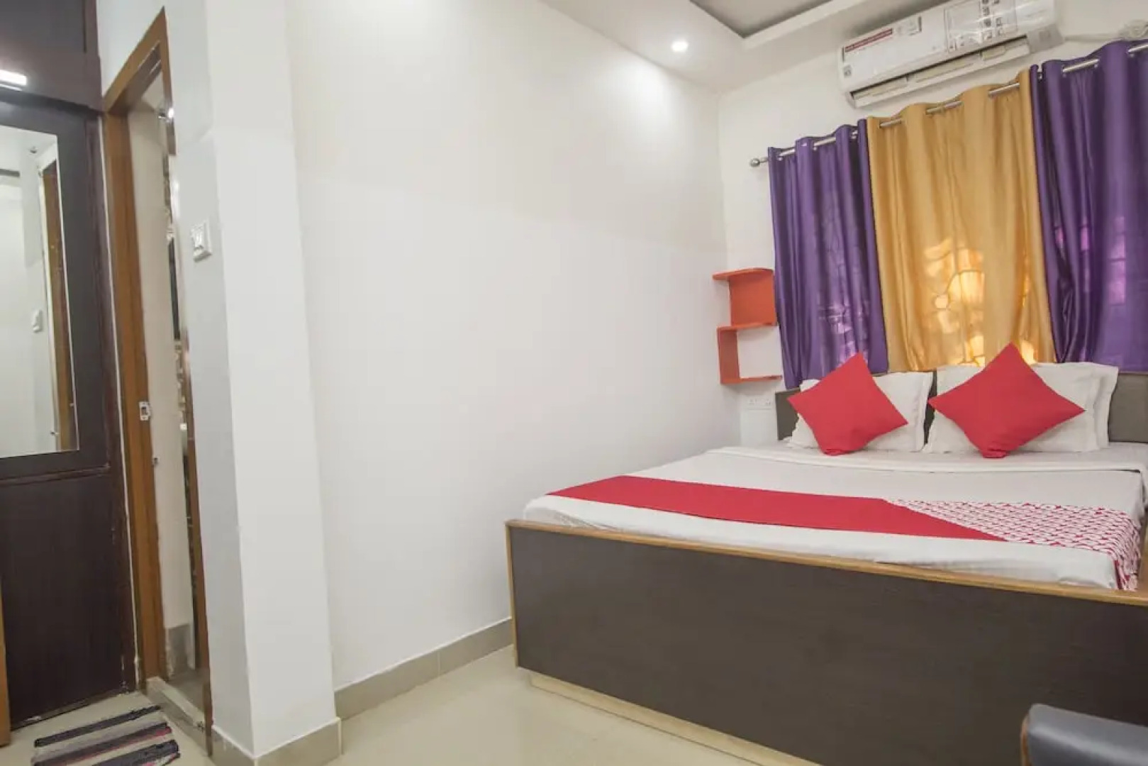 Hotel Debdutta by OYO Rooms
