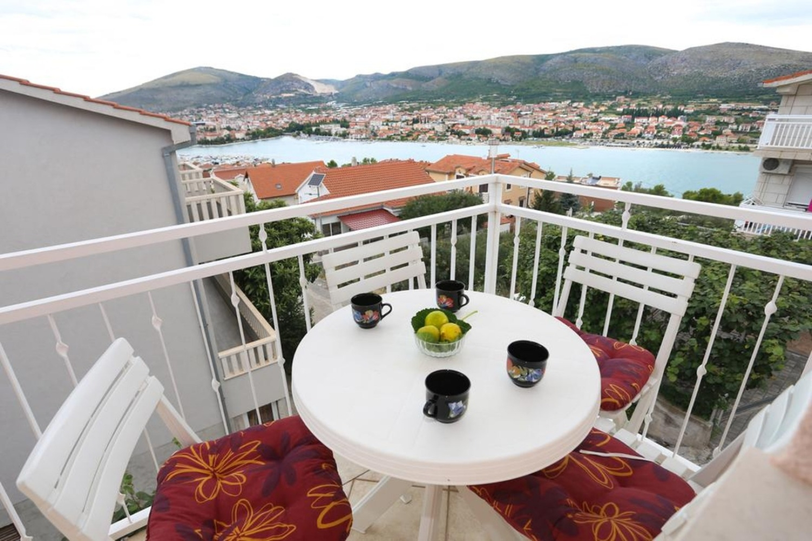 Apartment Mare - comfortable apartment : A1 Trogir, Riviera Trogir
