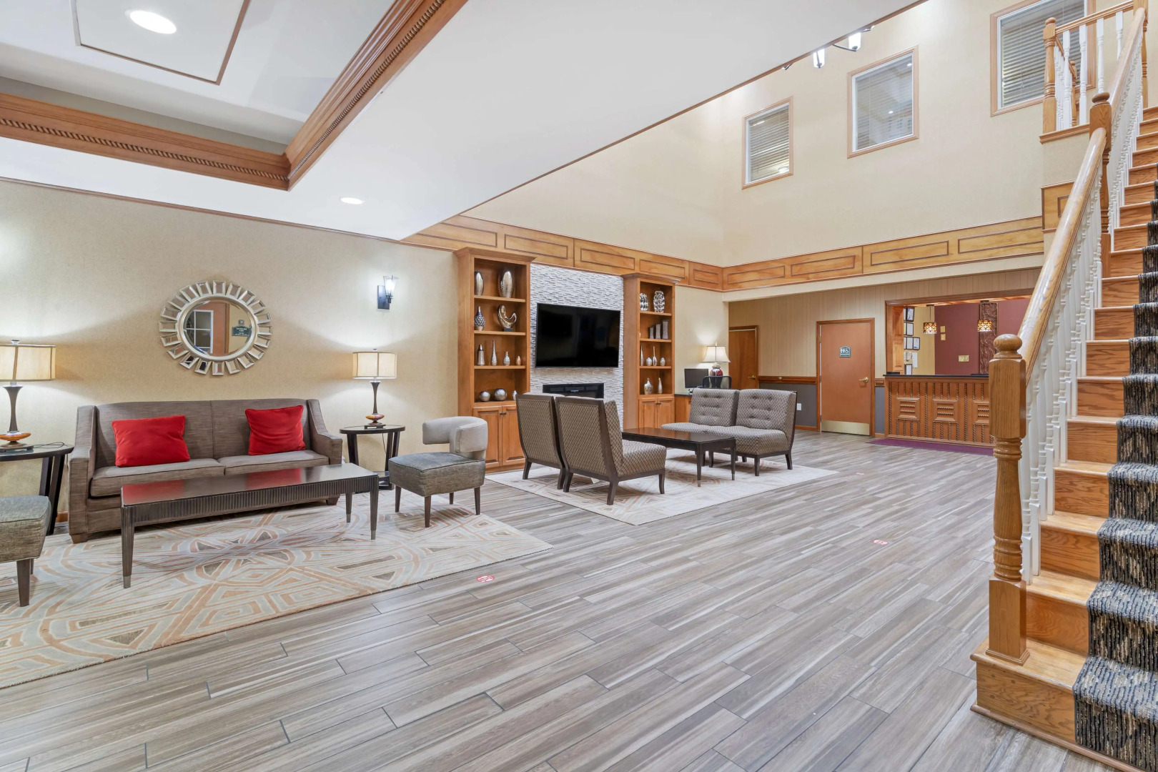 Best Western Plus Bradbury Inn & Suites