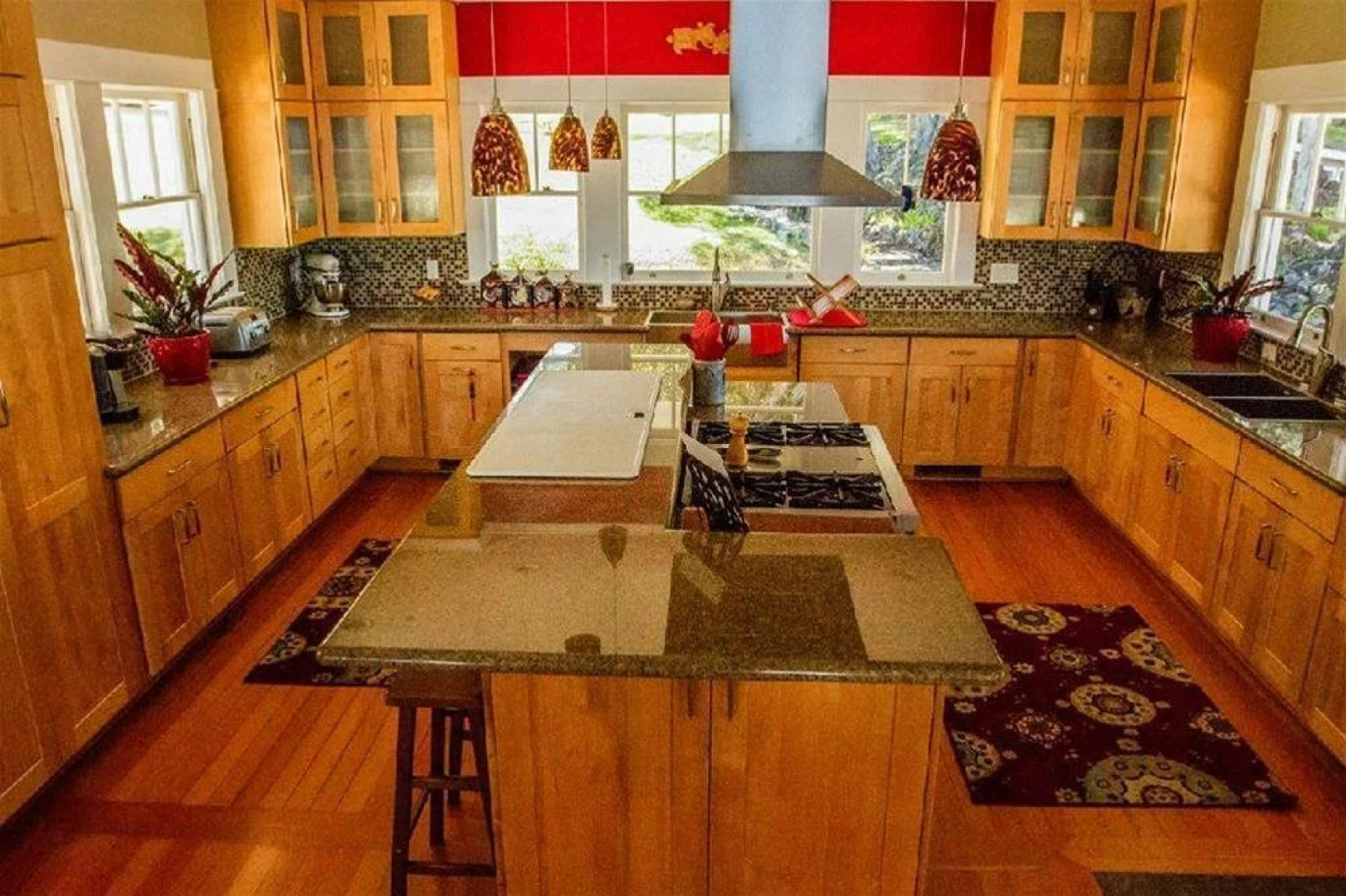 Hamakua Ranch House B&B